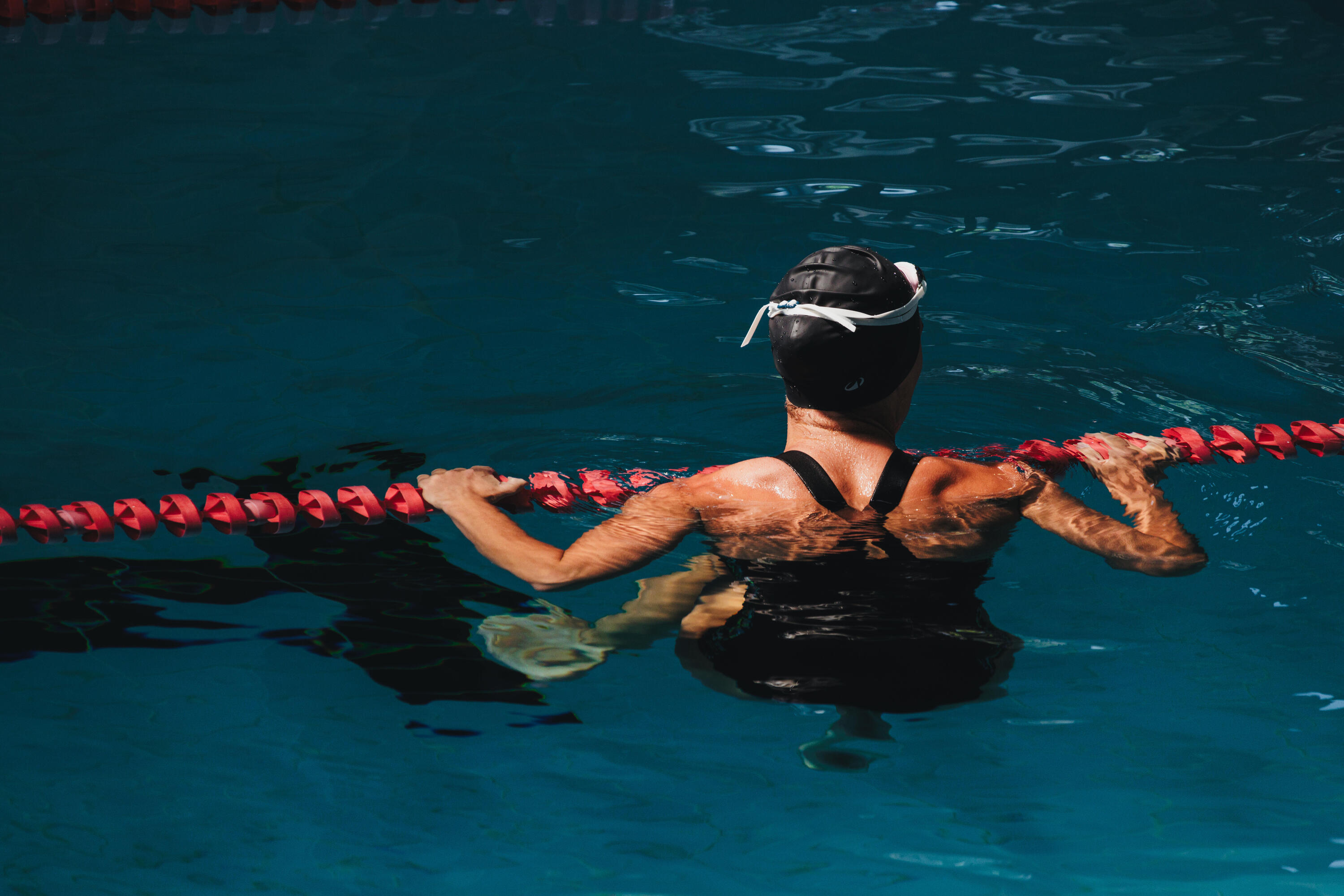Casque de bain en silicone avec logo, 500 4/5