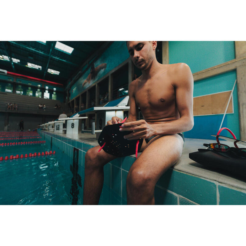 PLAQUETTES DE  NATATION  900 L NOIR ROUGE
