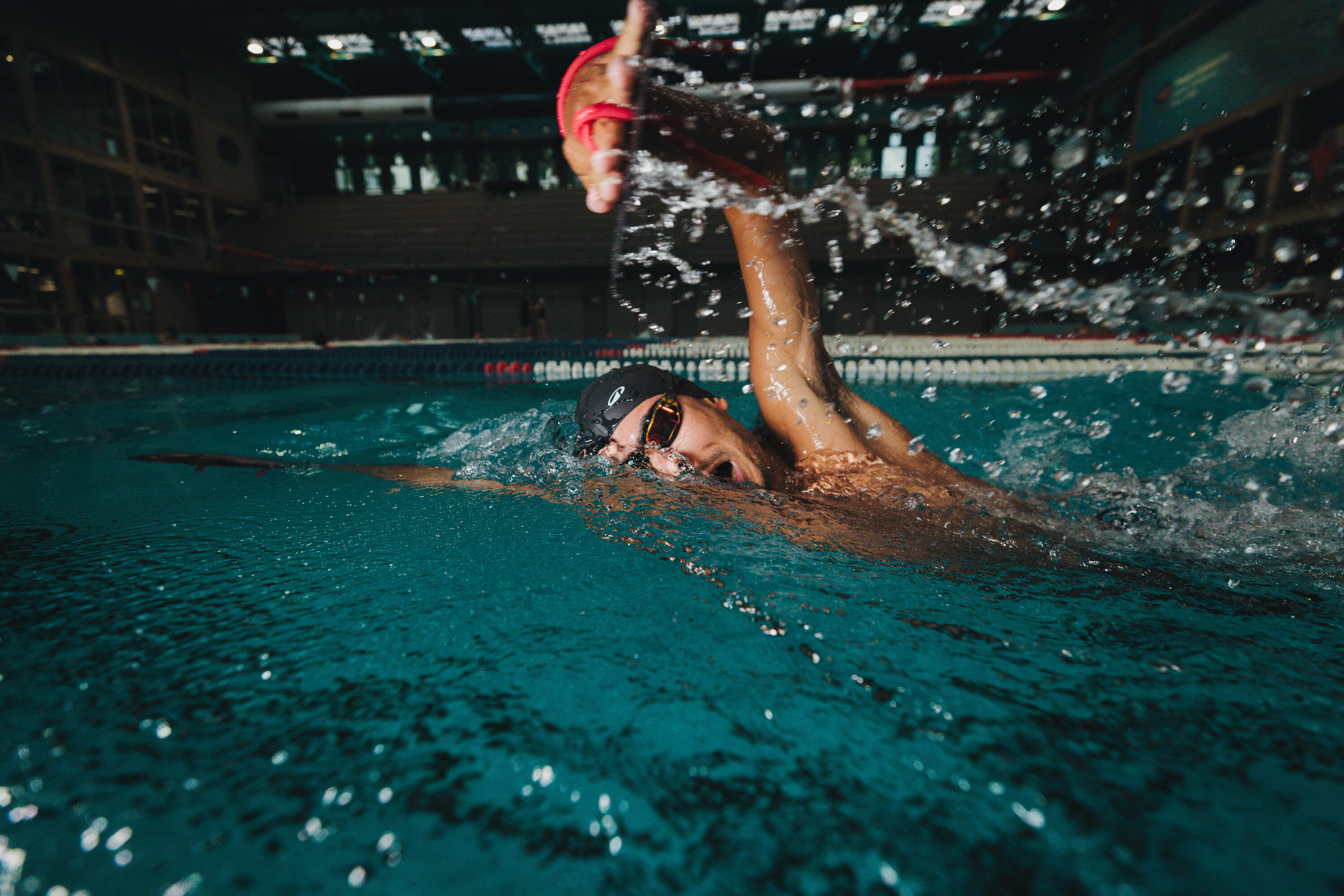 Schwimmpaddles 900 l schwarz rot 12/13