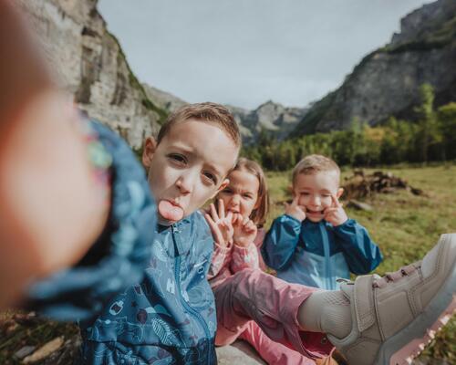 Wanderwege mit Kinderwagen: Tipps und Touren