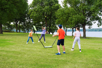 Badminton