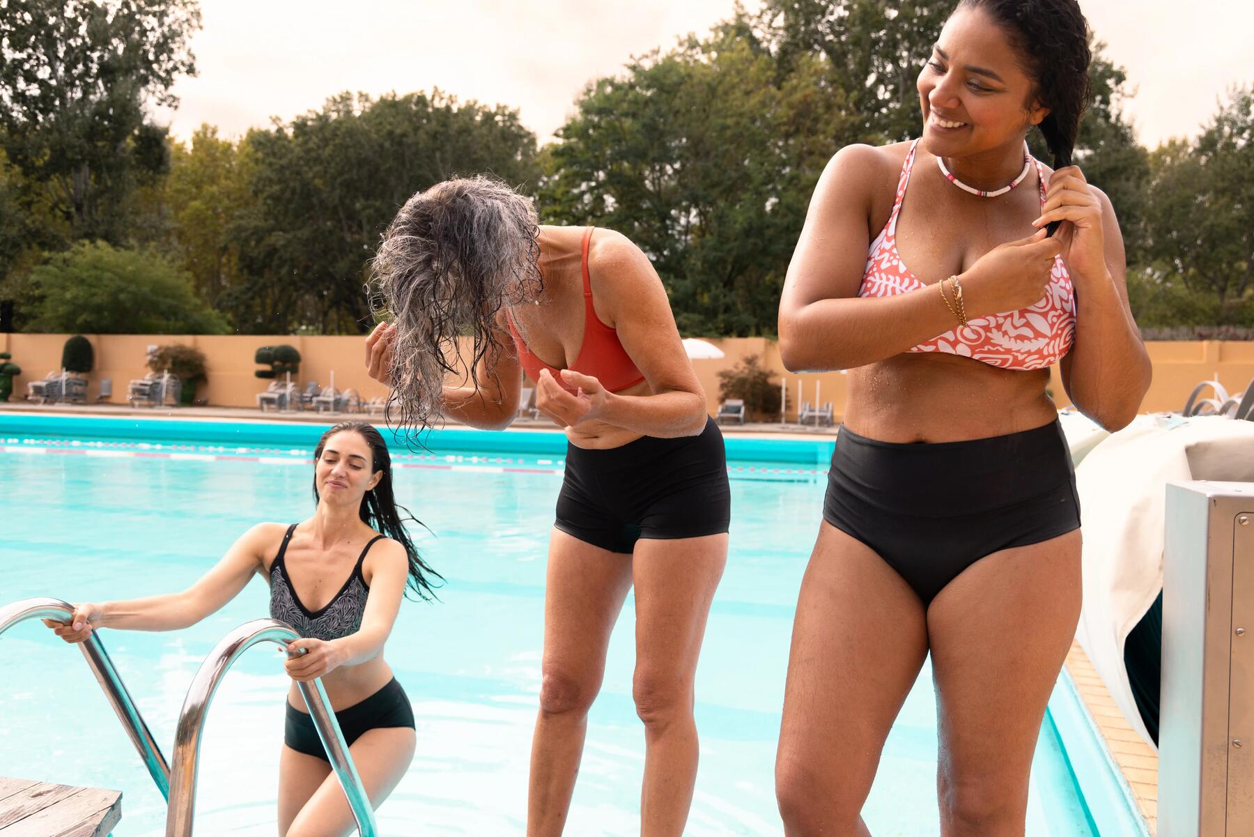 Choosing your women’s swimsuit