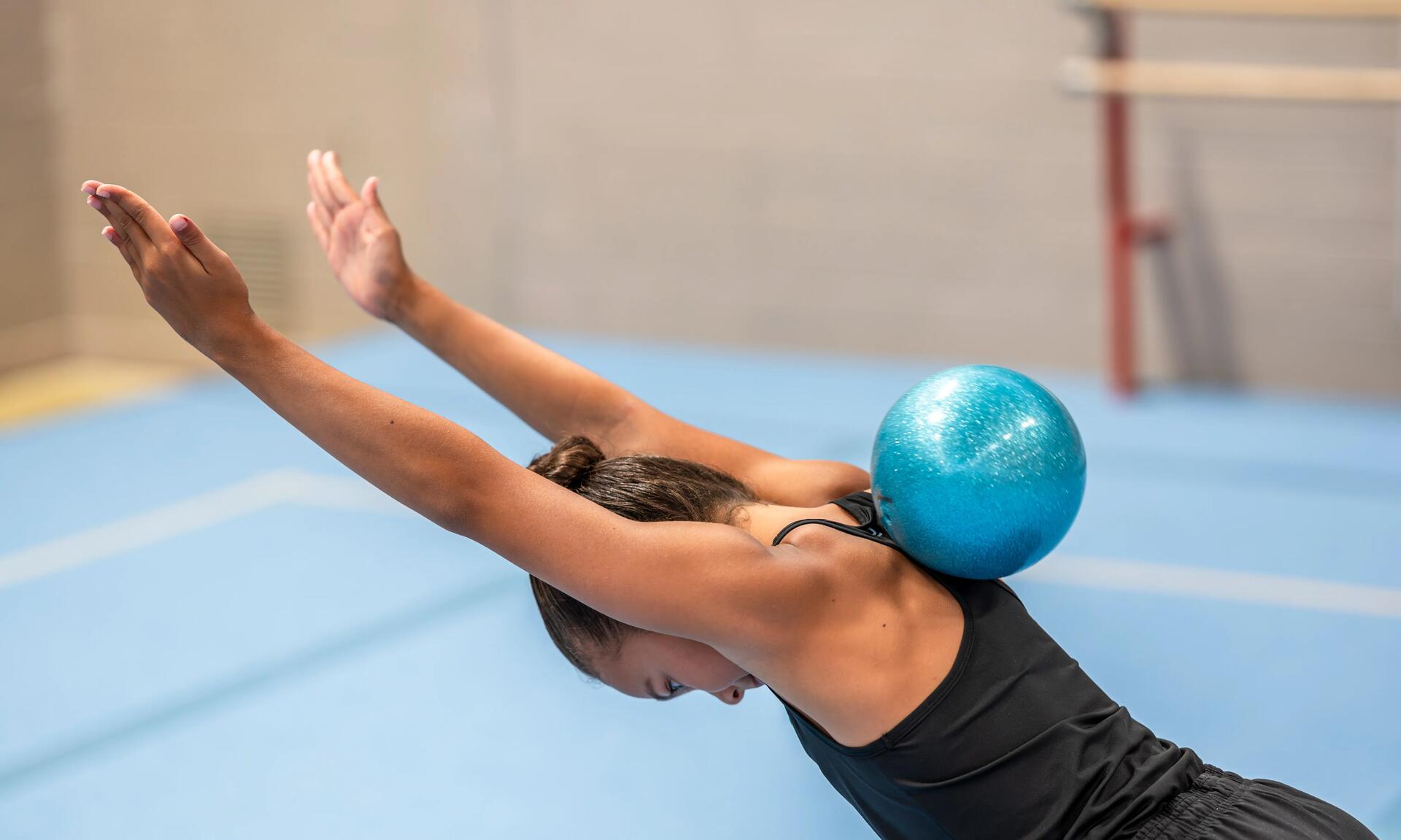 Le cerceau en gymnastique rythmique