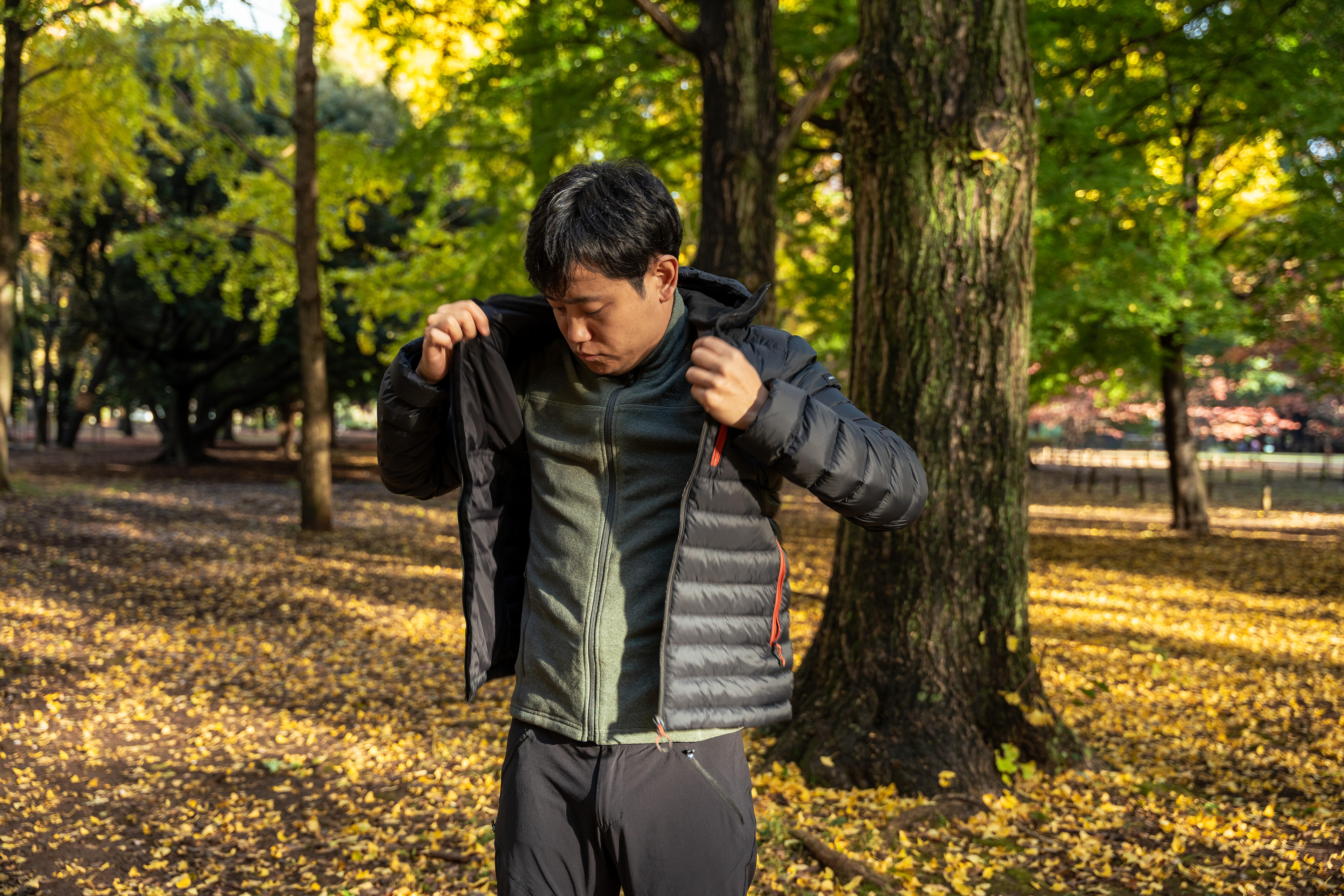 FORCLAZ（フォルクラ）登山・トレッキング フード付ダウンジャケット