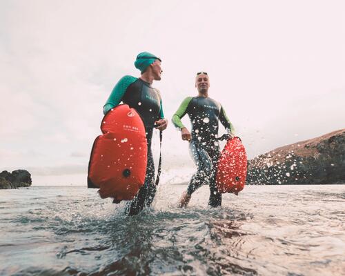 Reparatur des Surf-Neoprenanzugs