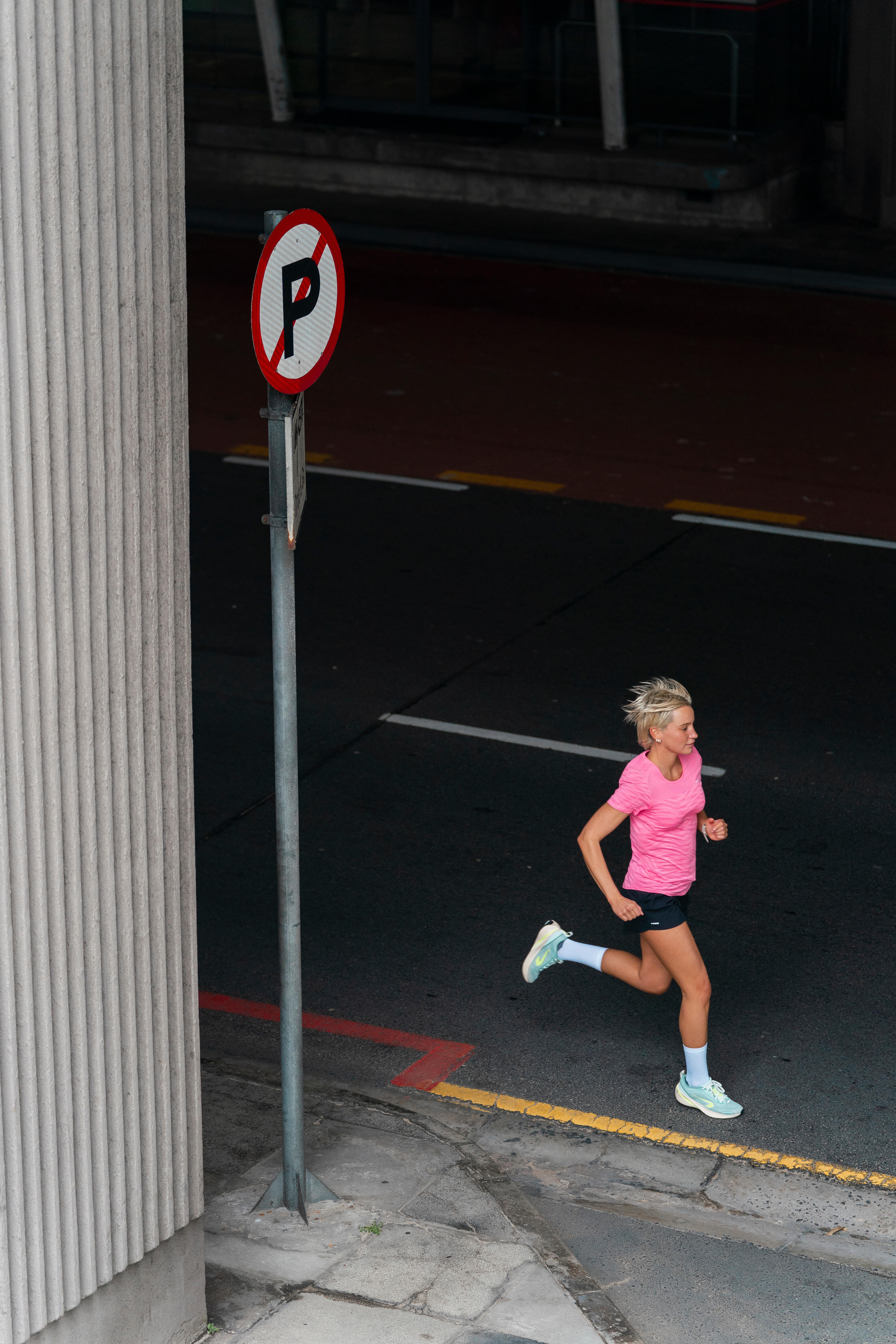 T-shirt de course et en sentier sans couture femme - Run 500 Confort rose - KIPRUN