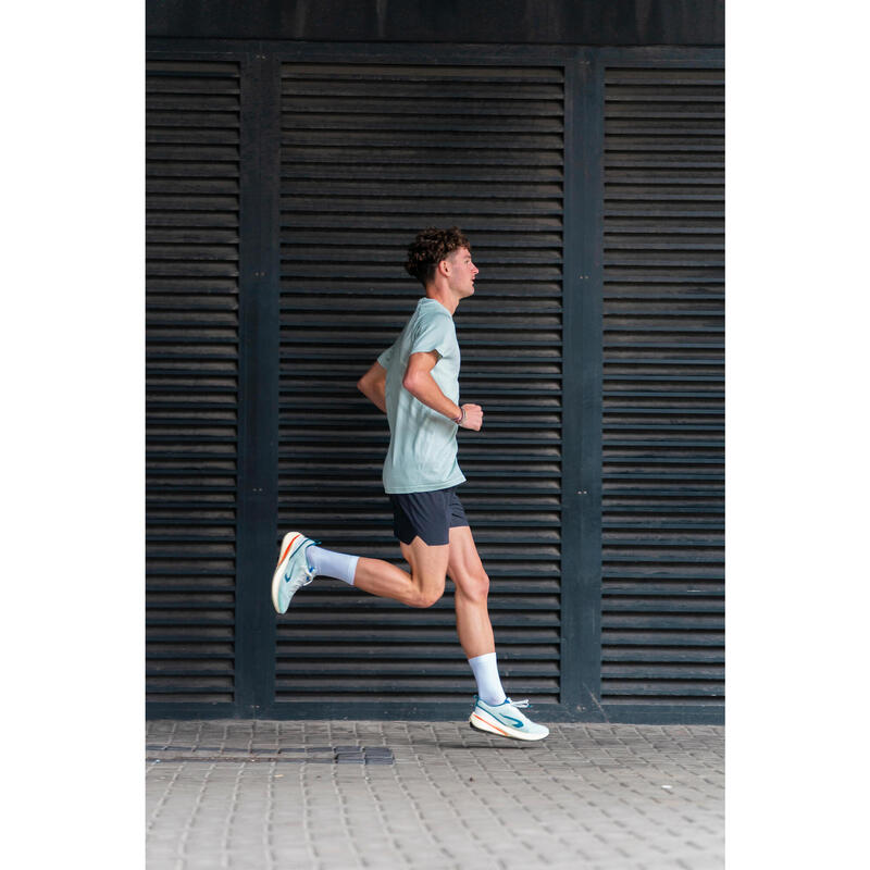 T-shirt de running sans coutures homme - kiprun run 500 confort vert