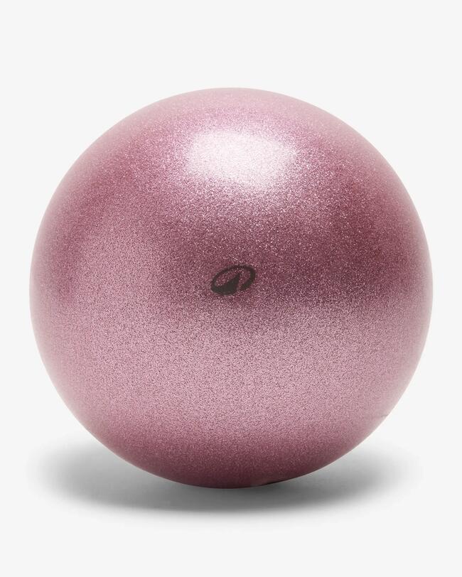 Ein lila Gymnastikball