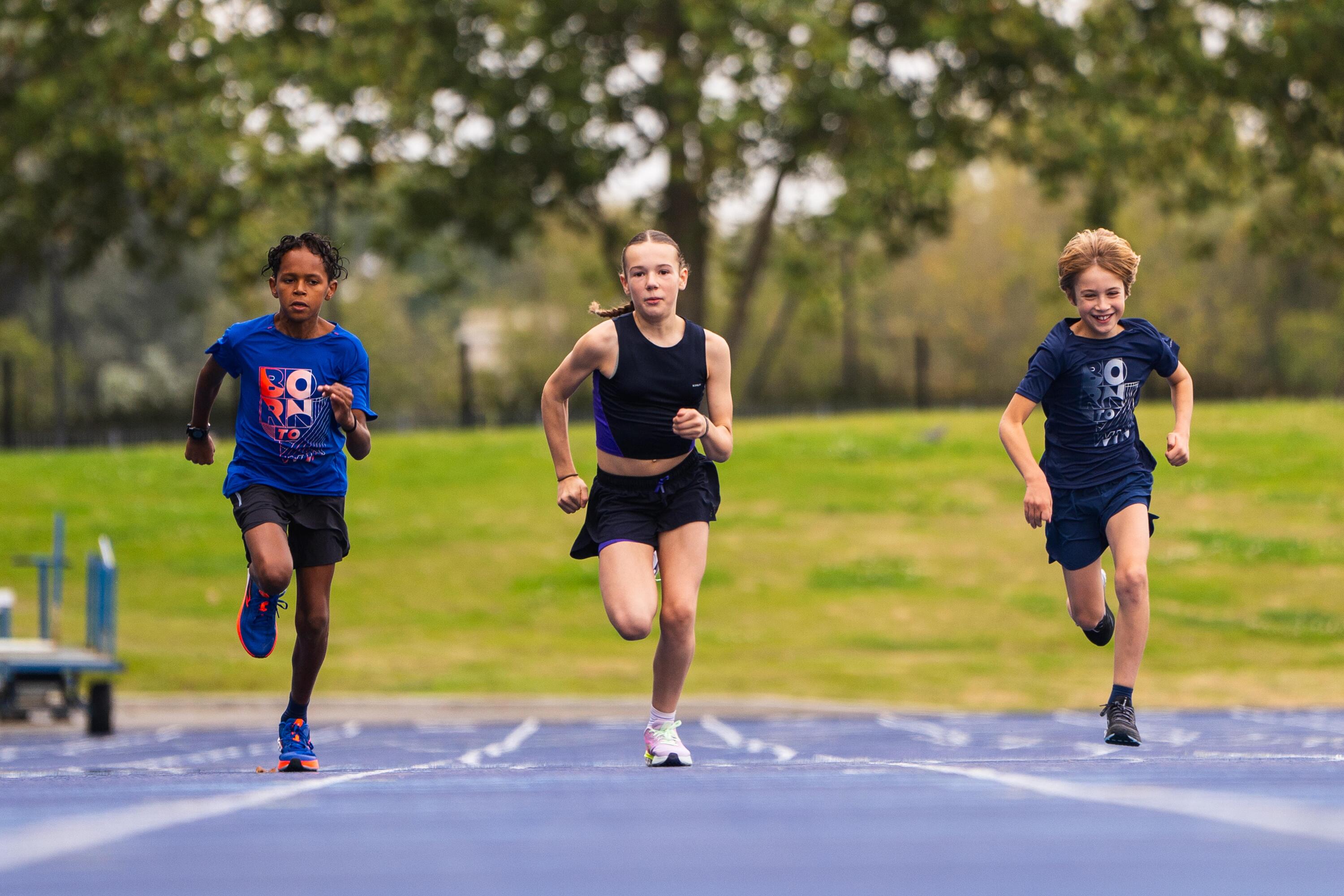 Calções de corrida respiráveis de Criança - KIPRUN DRY+ 900 azul marinho 11/11