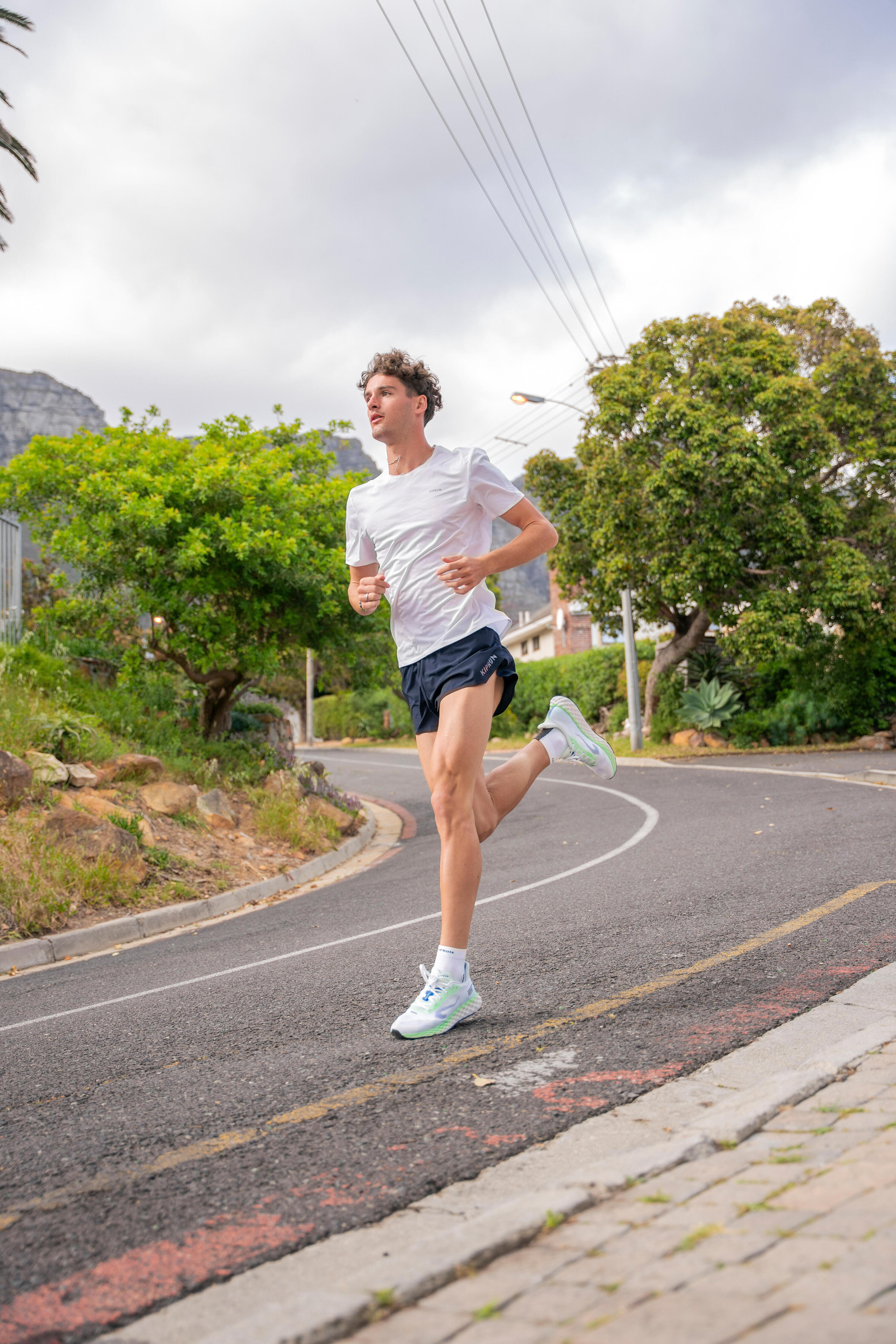 Chaussettes de course à pied épaisses, Run 900 Mid 8/17