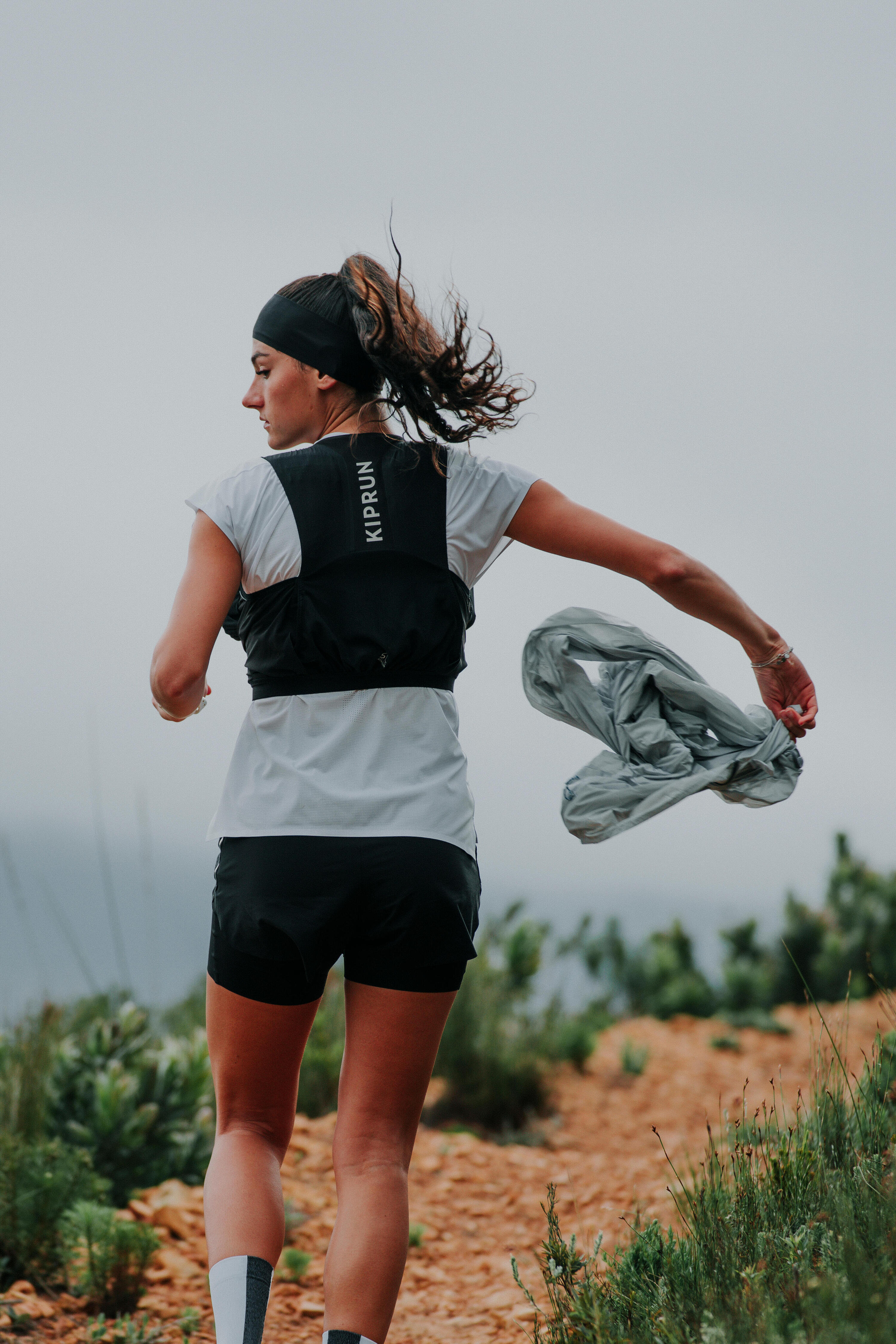 Short 2 en 1 running & trail longue distance femme - kiprun run 900 ultra noir 10/13