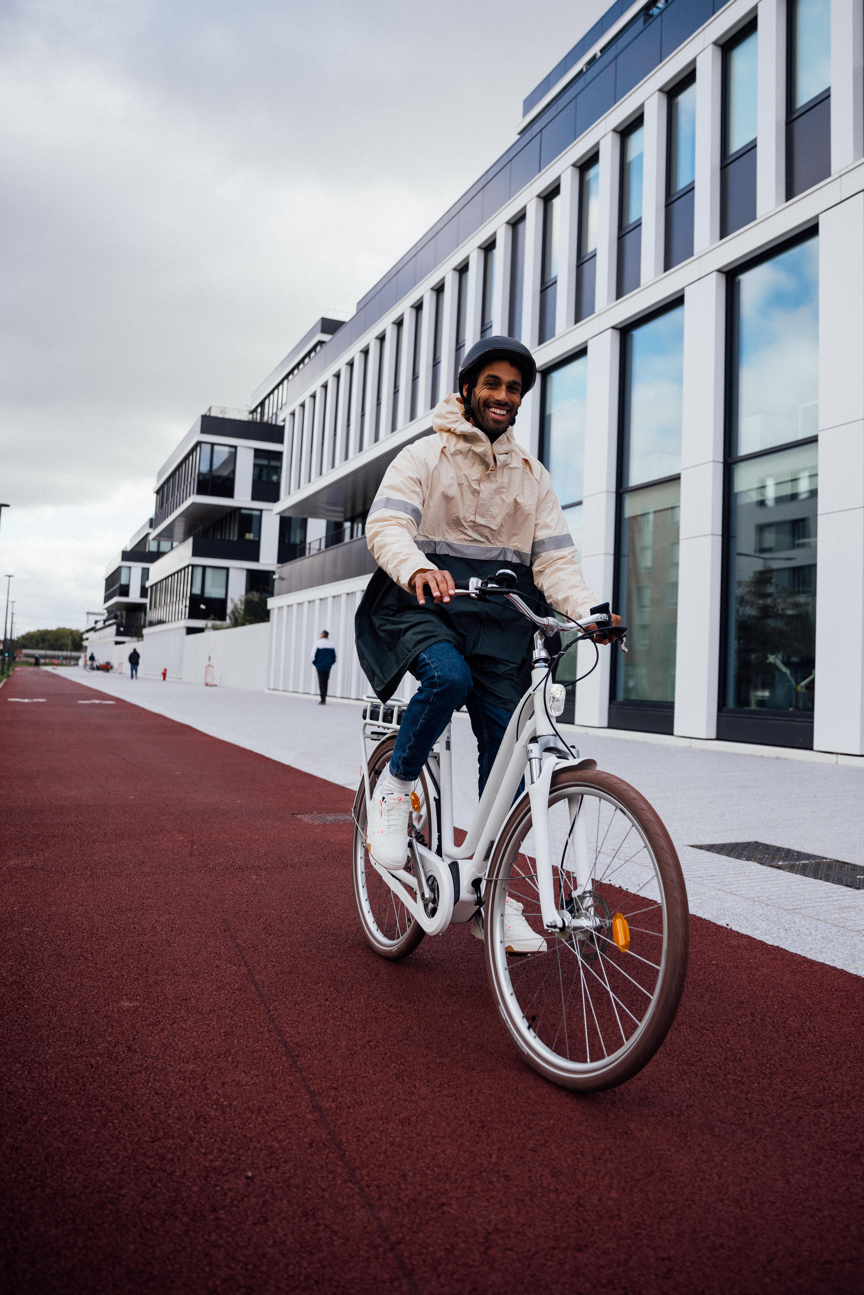 Regenponcho Sichtbar in der Nacht, Velo Stadt 540 Khaki Beige 8/11