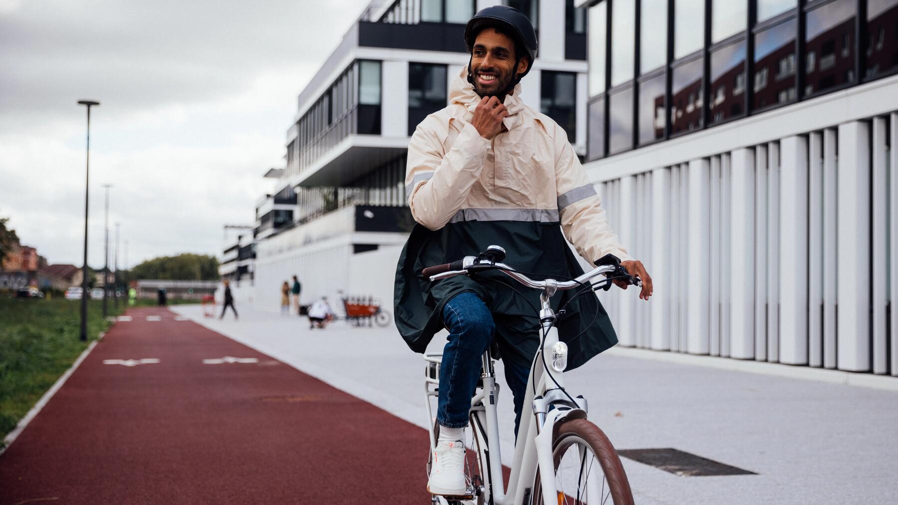 Se déplacer à vélo sous la pluie