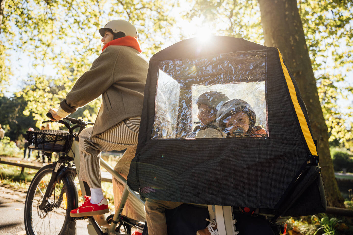 DECATHLON B'TWIN E THREE 500 Cargobike Longtail Regenverdeck