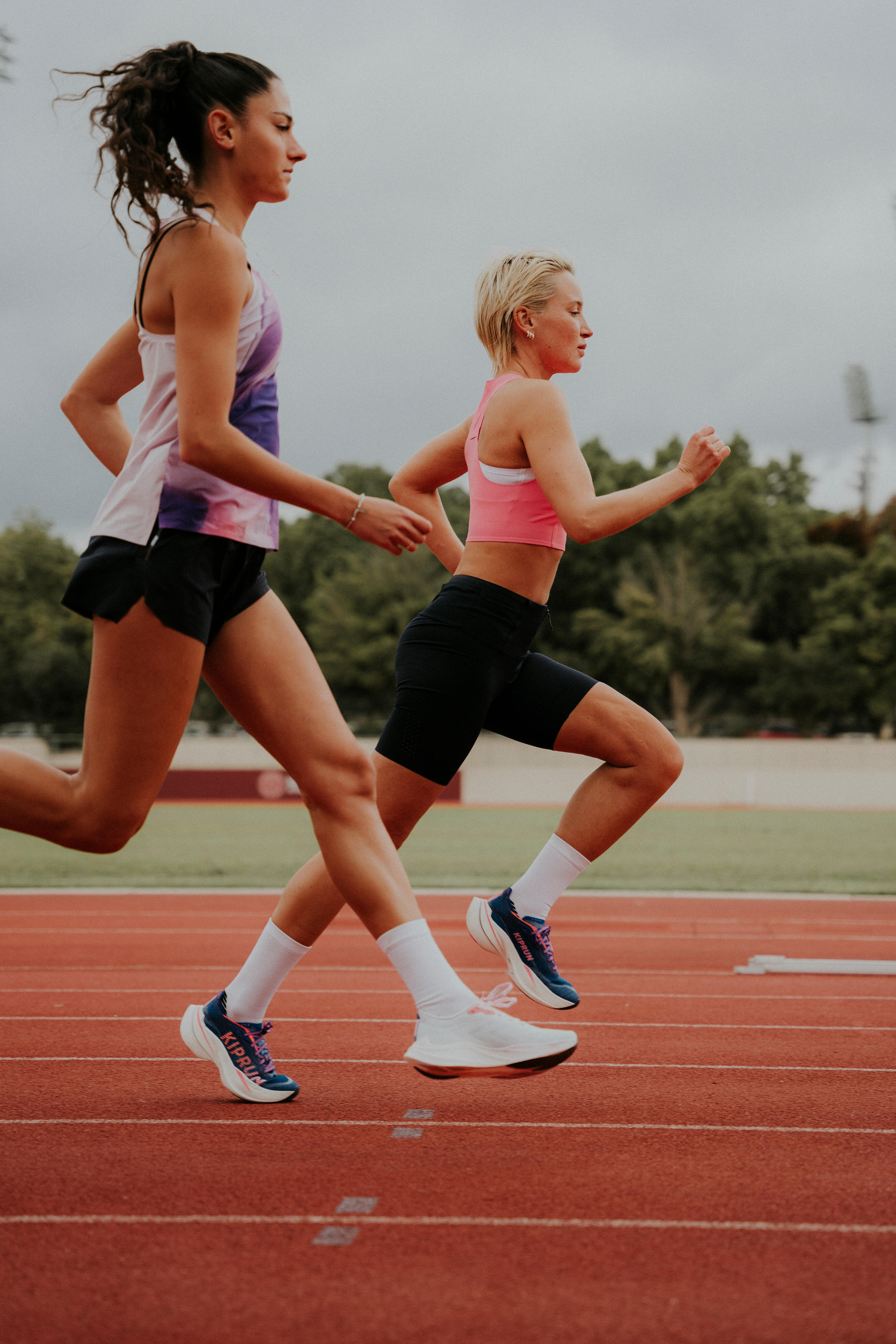 Short de course léger femme, Run 900 Light - KIPRUN