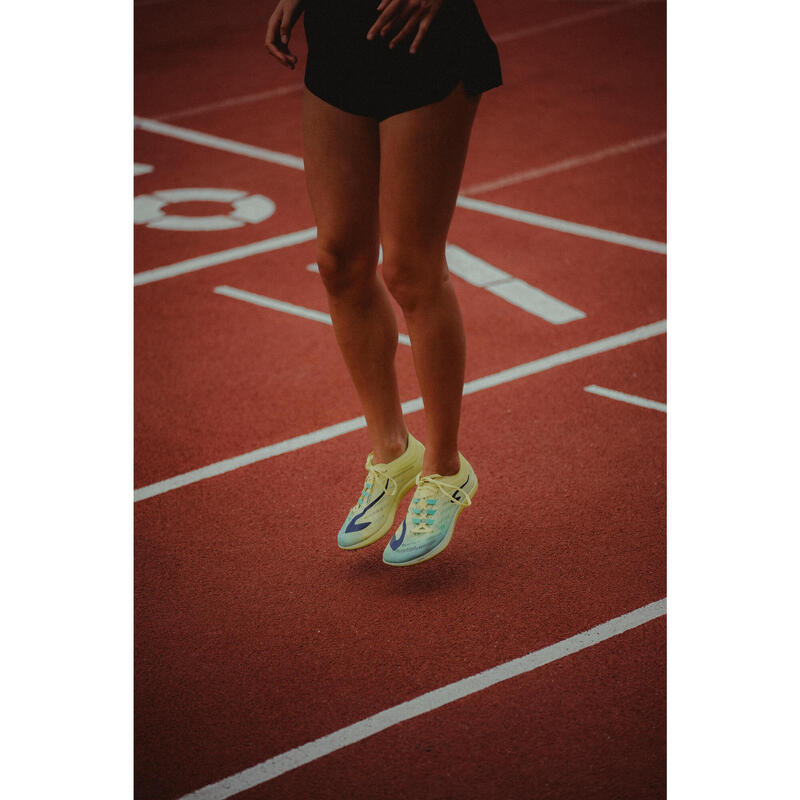 Chaussures à pointes d'athlétisme longue distance , at long 900 vertes et jaunes