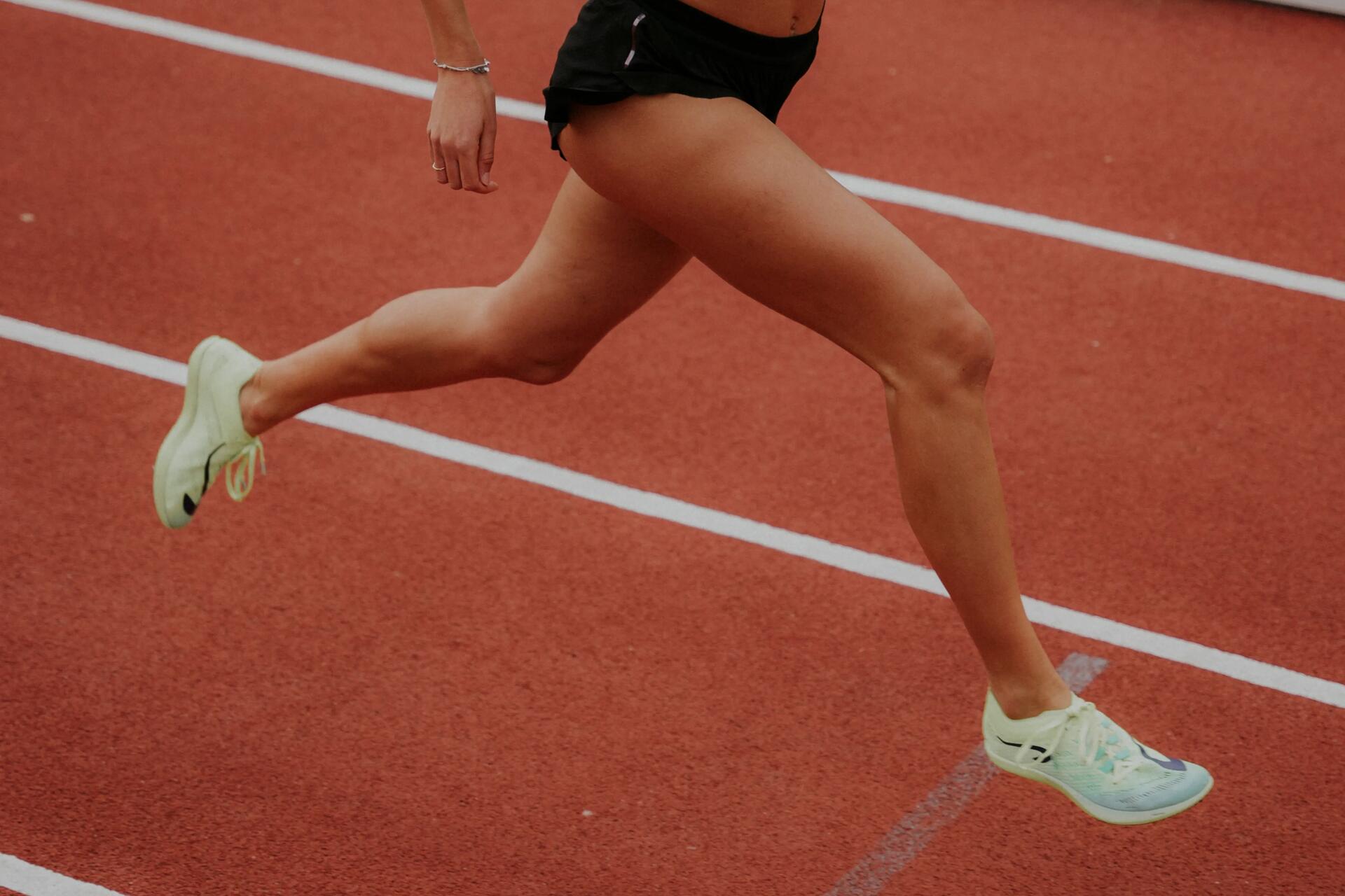 que zapatillas atletismo comprar