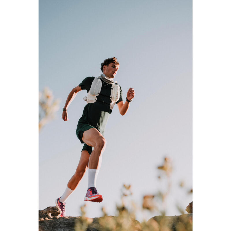 Gilet trail running compétition porte flasques Mixte - KIPRUN veste 5L blanc