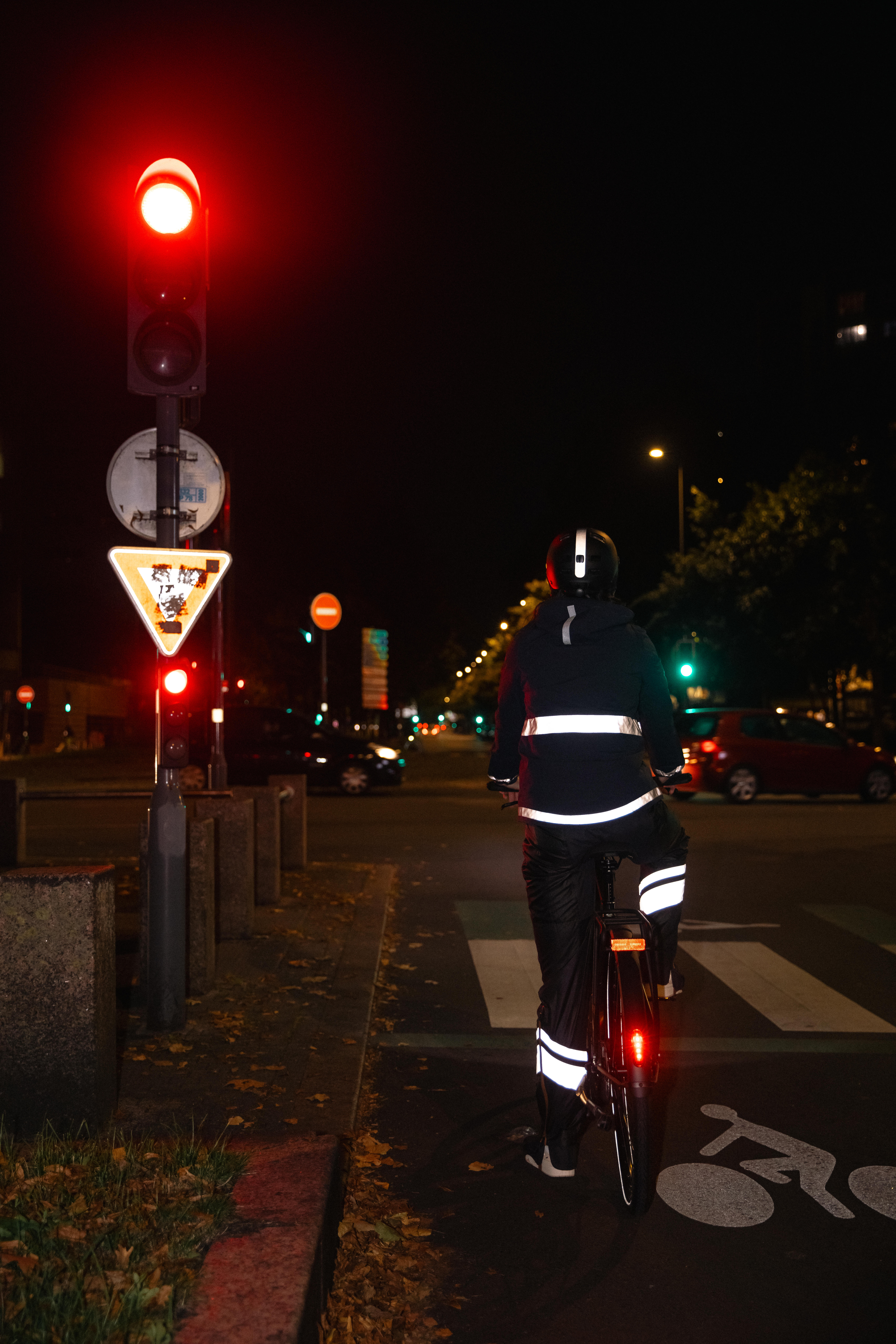 Casque de vélo de ville avec visière – CBH 580 - BTWIN