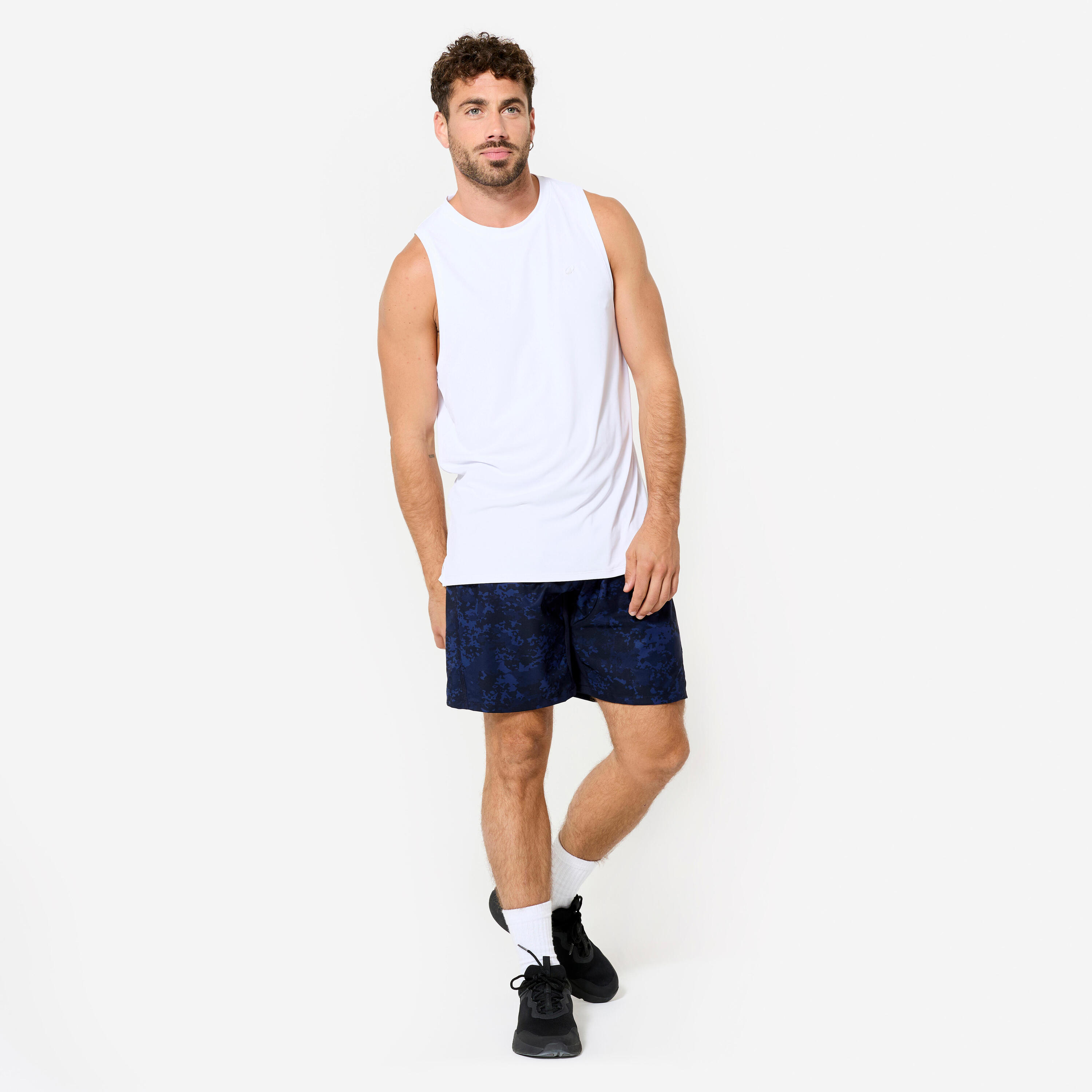 Playera de fitness sin mangas con cuello redondo blanca para hombre 2/6
