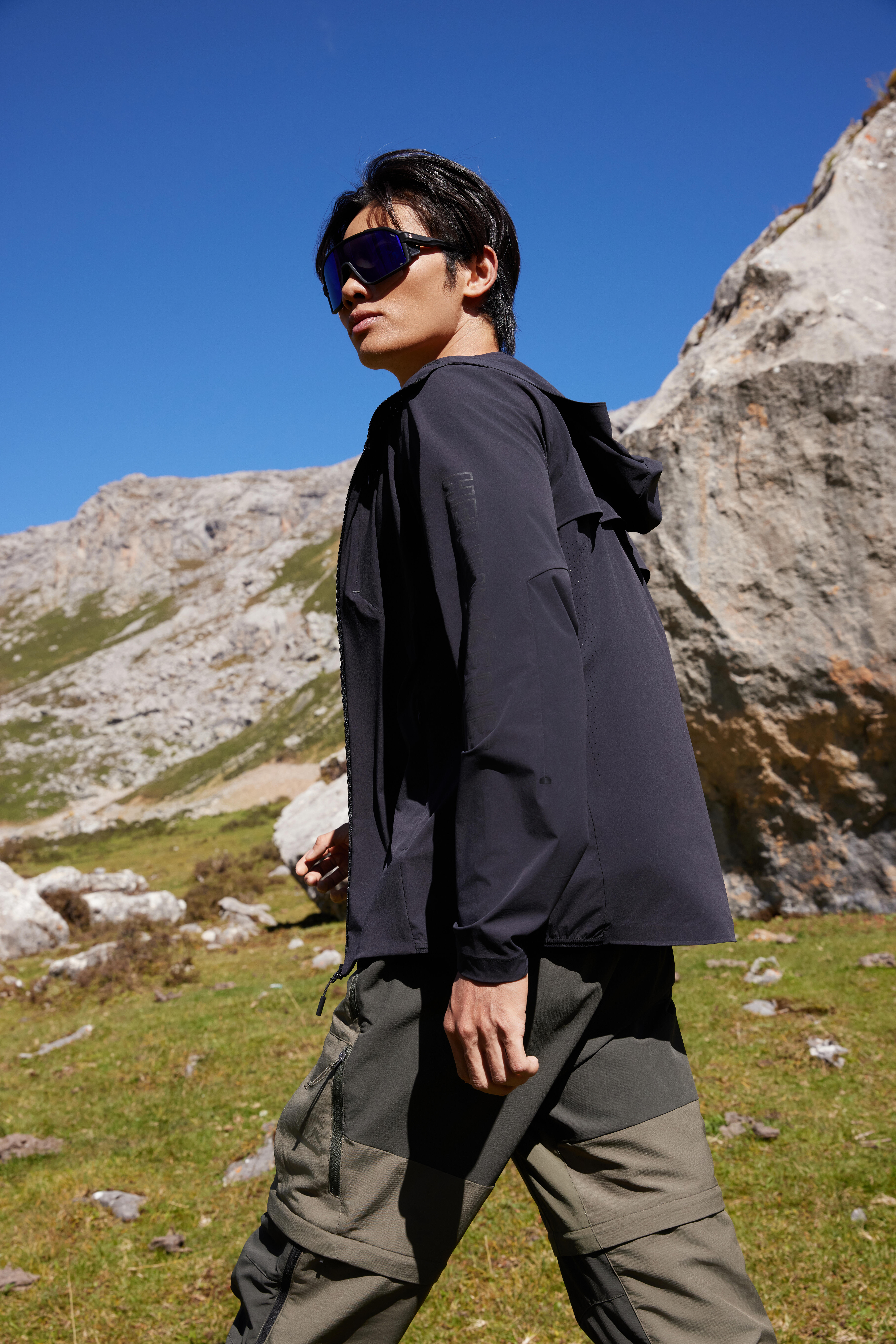 FORCLAZ (フォルクラ) 登山・トレッキング ロングパンツ ファスナー