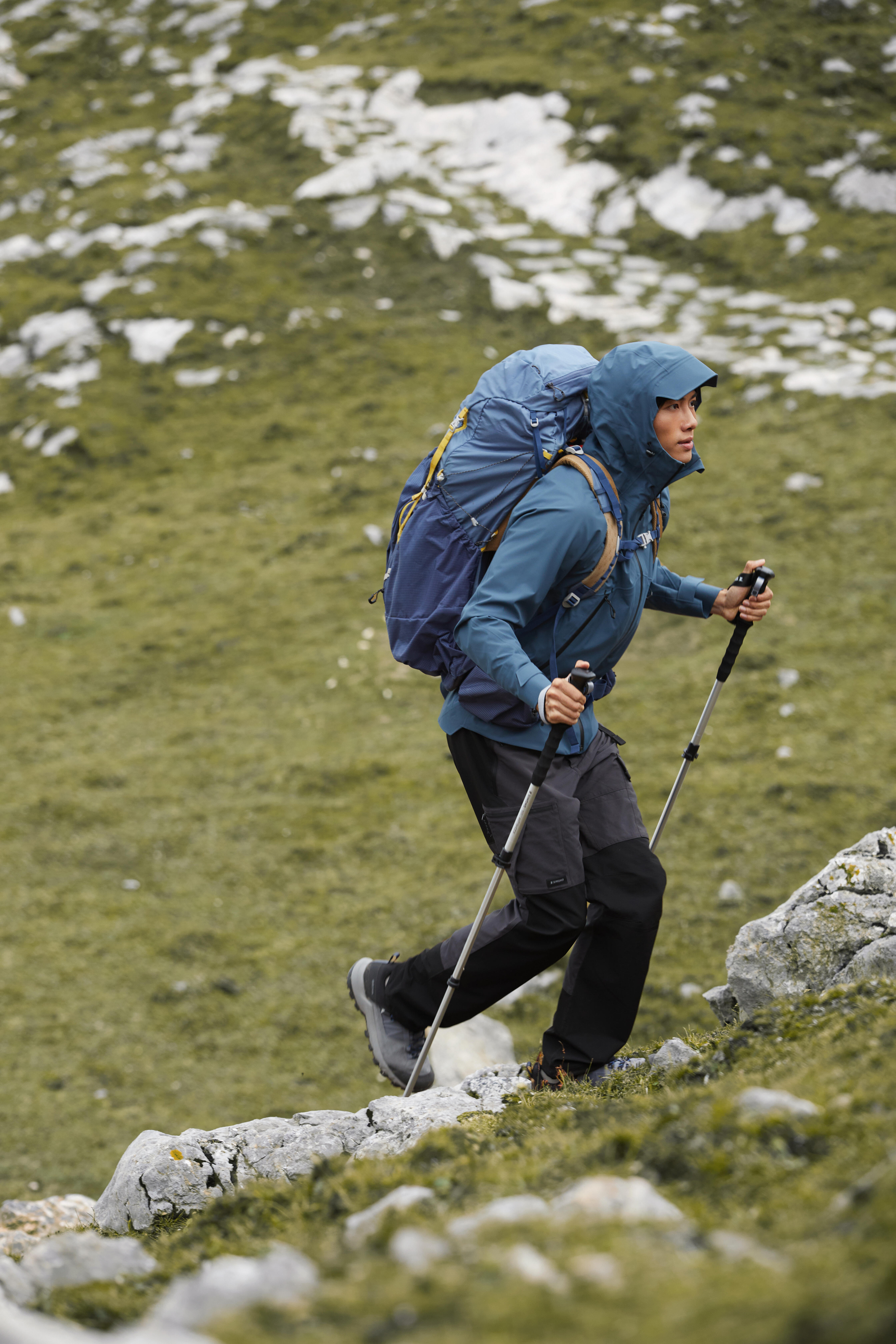 メンズ 登山・ハイキング用品 | Decathlon