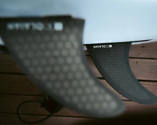 Reparatur eines Surfboards aus Epoxidharz