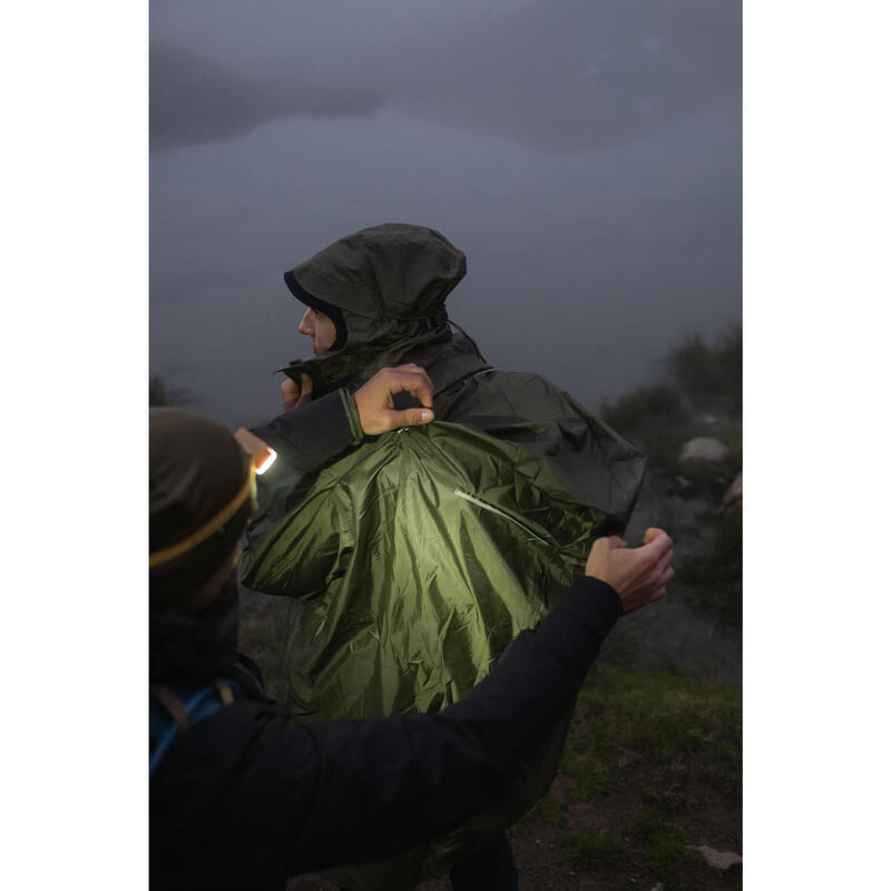 Poncho de pluie et de randonnée ajustable, 75 L max, MT900 2.0 Kaki