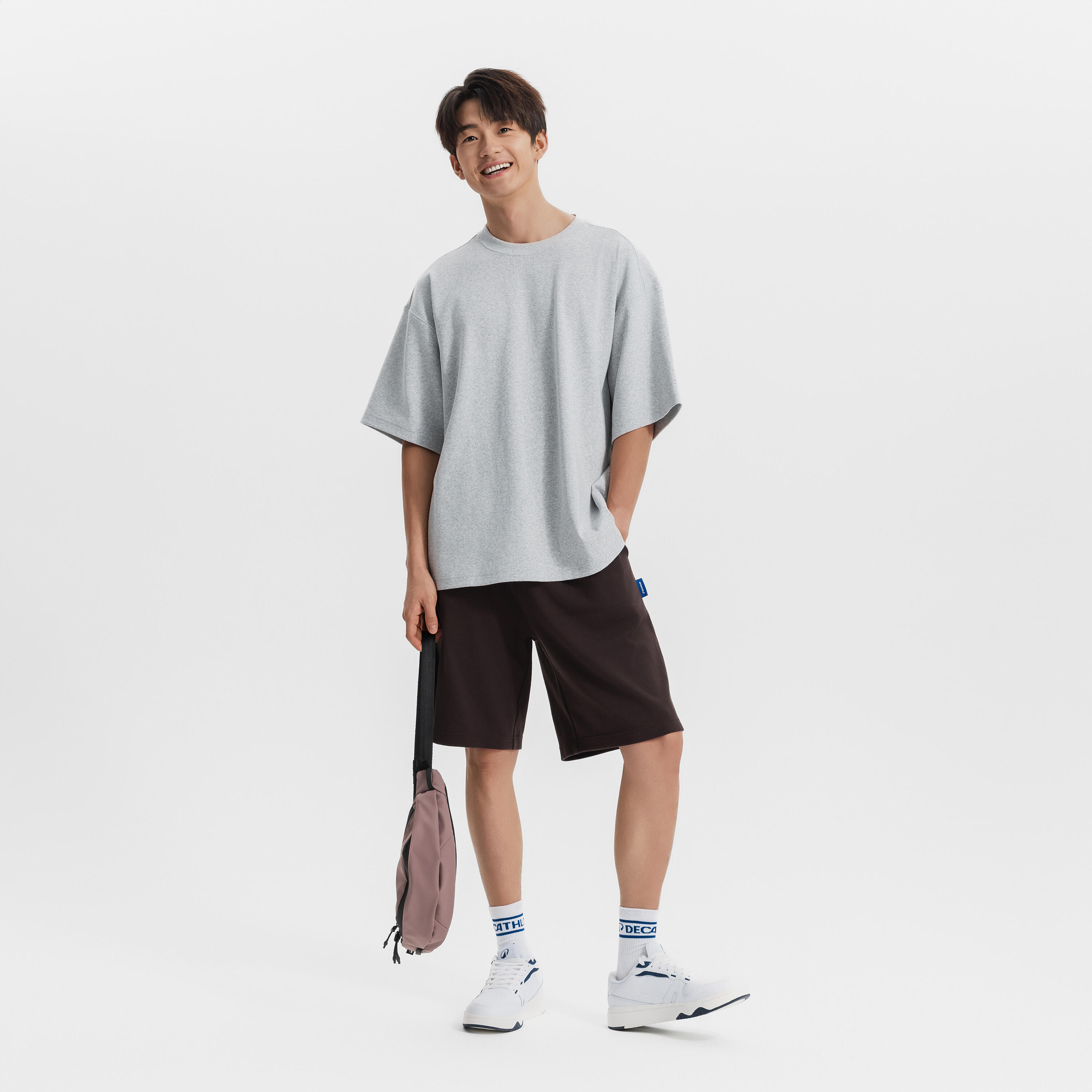 Waterproof bumbag with 2 pockets 2/6