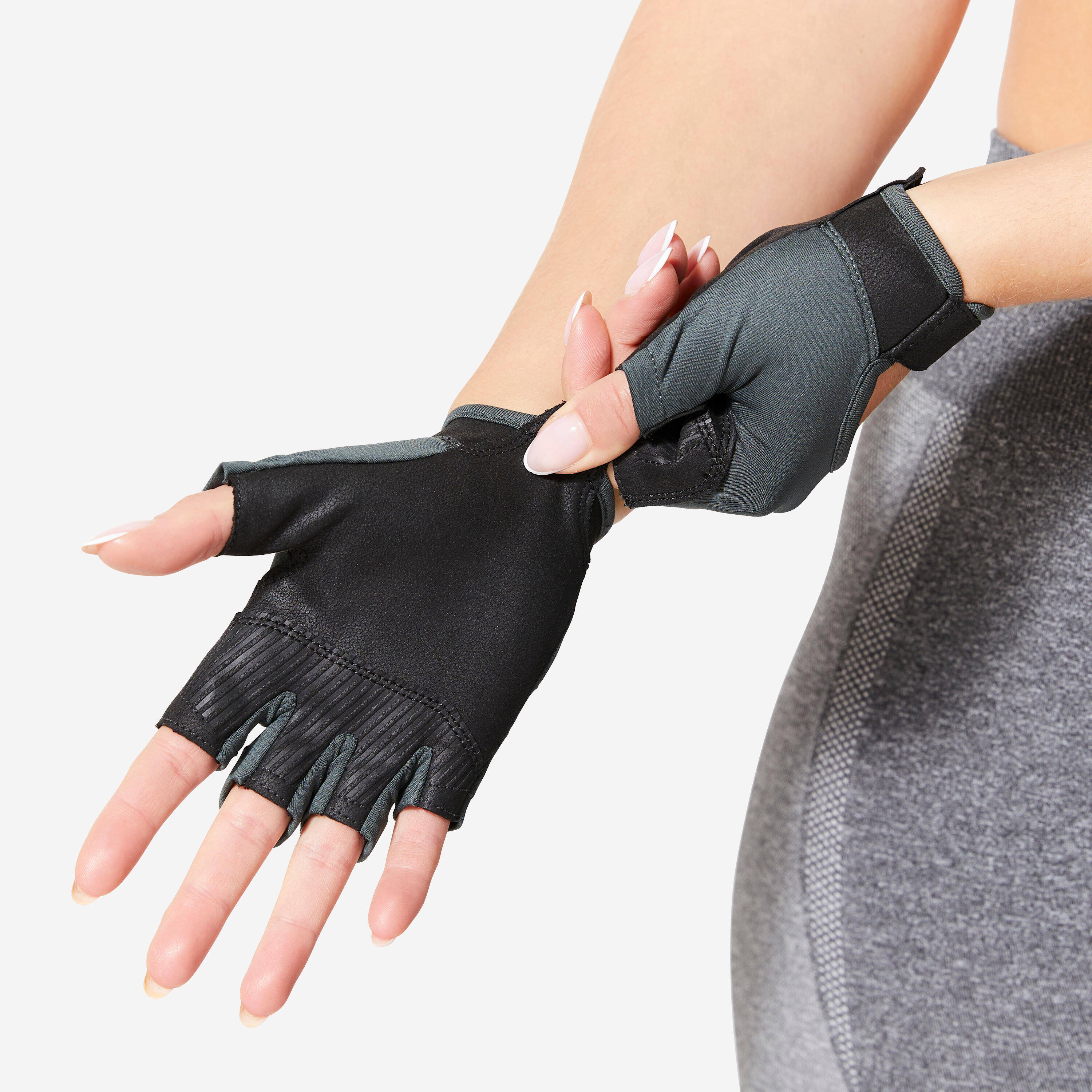 Breathable & Durable Fitness Gloves - Dark Green & Black -  4
