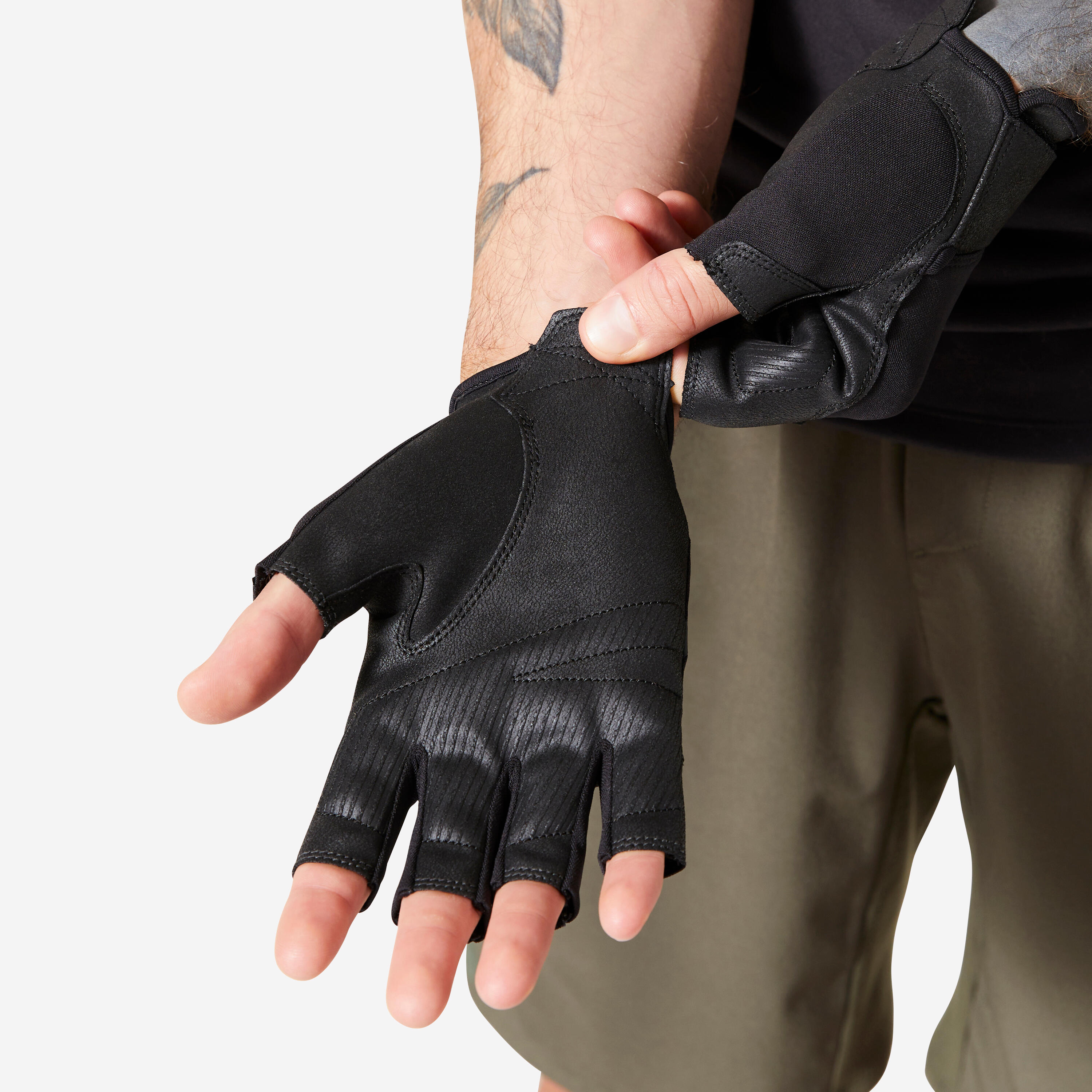 Durable Weight Training Gloves - Smoked Black