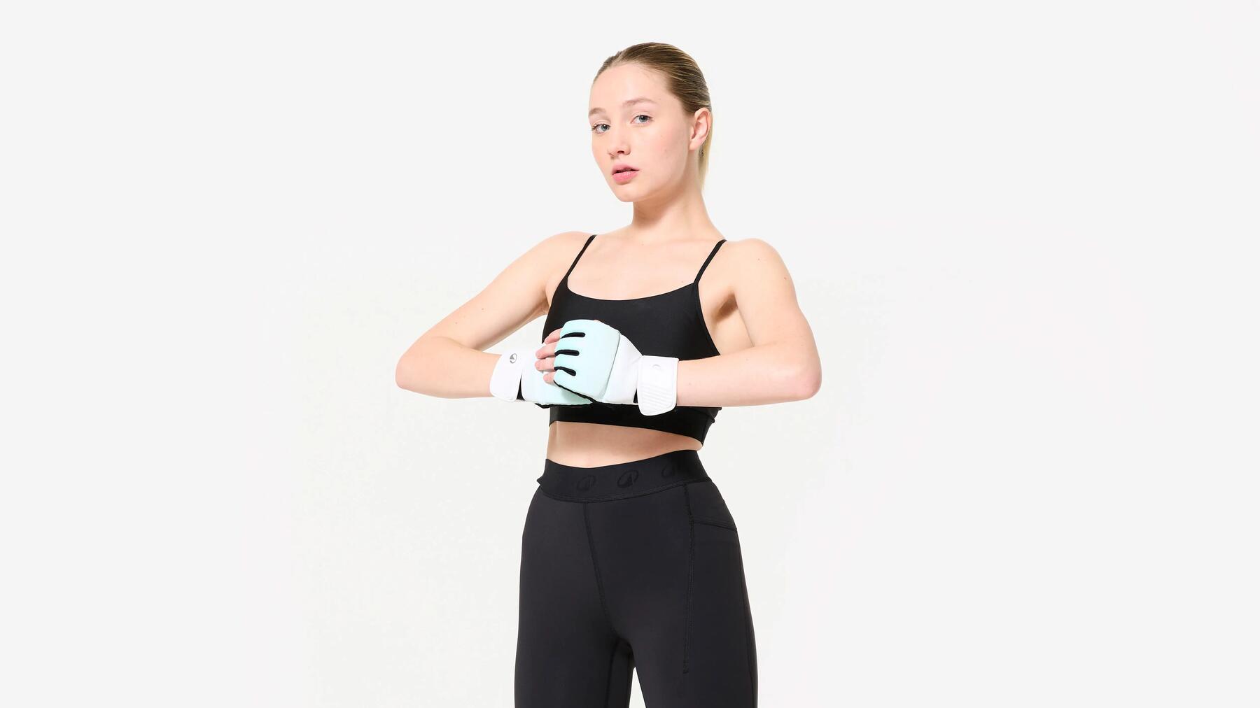 Durch Fitnessboxen erzielst du eine starke Körpermitte, reduzierst Rückenbeschwerden und stärkst dein Selbstbewusstsein