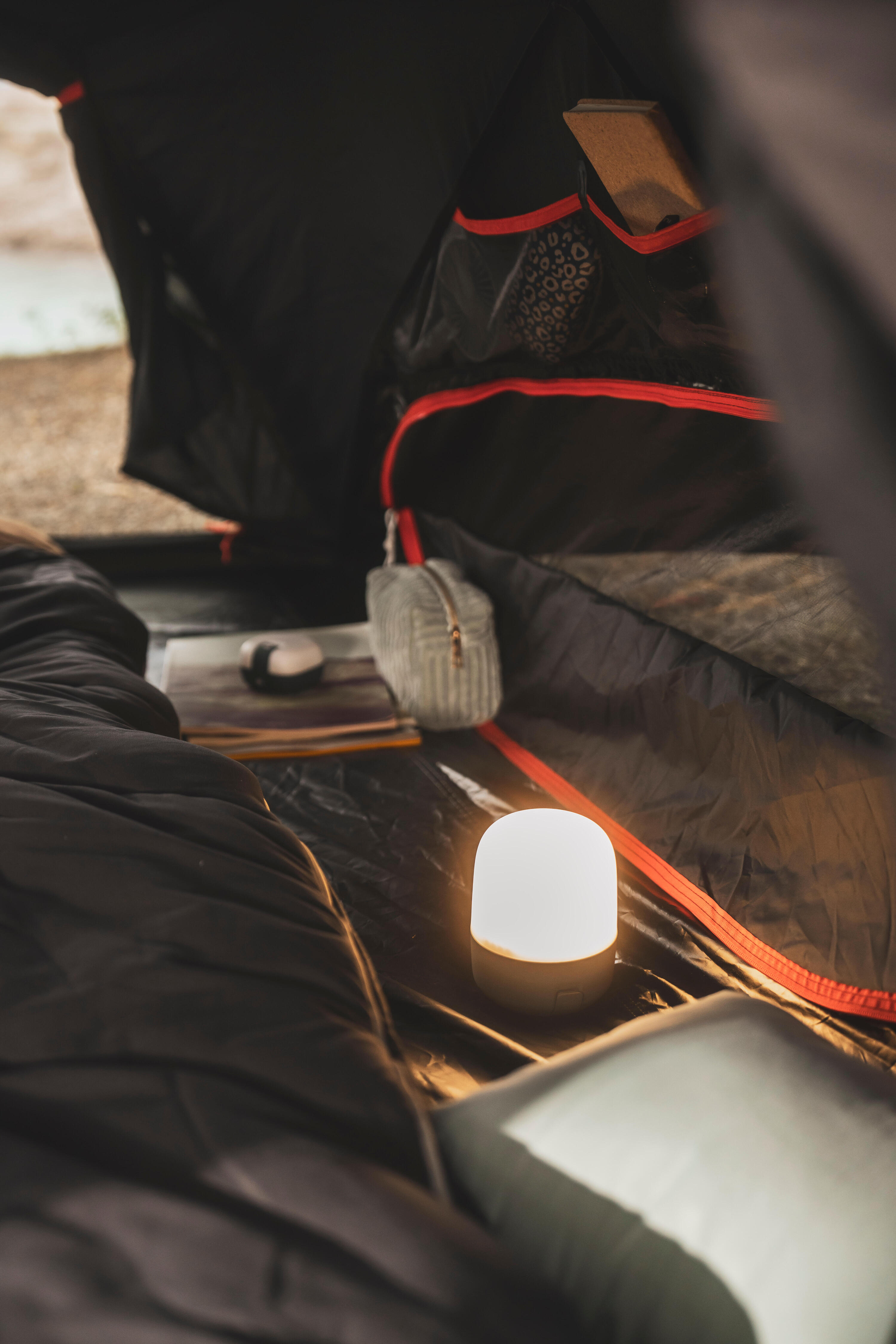 Lampe de camping rechargeable USB-C 4 modes 12/13