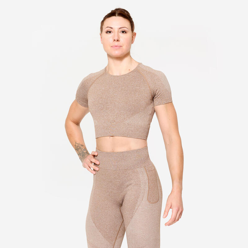 Tricou crop top de fitness material seamless Maro damă