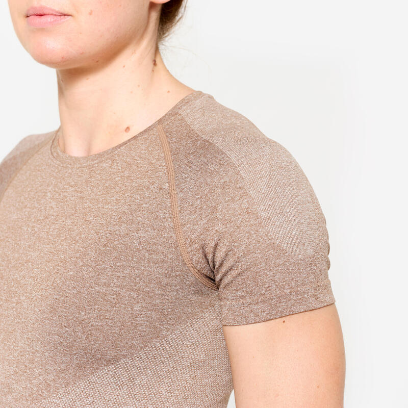 Tricou crop top de fitness material seamless Maro damă