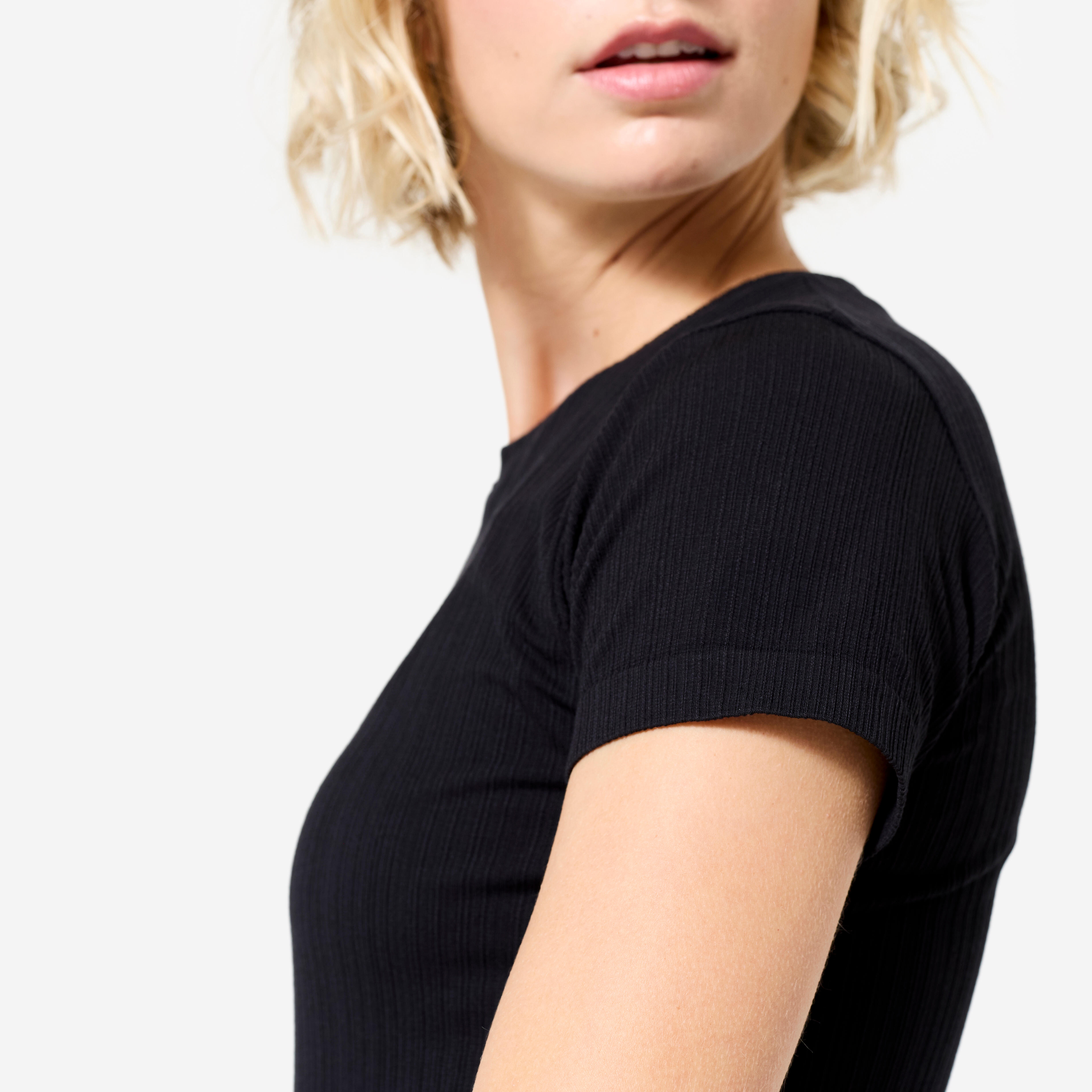 Women's breathable short-sleeved T-shirt, black