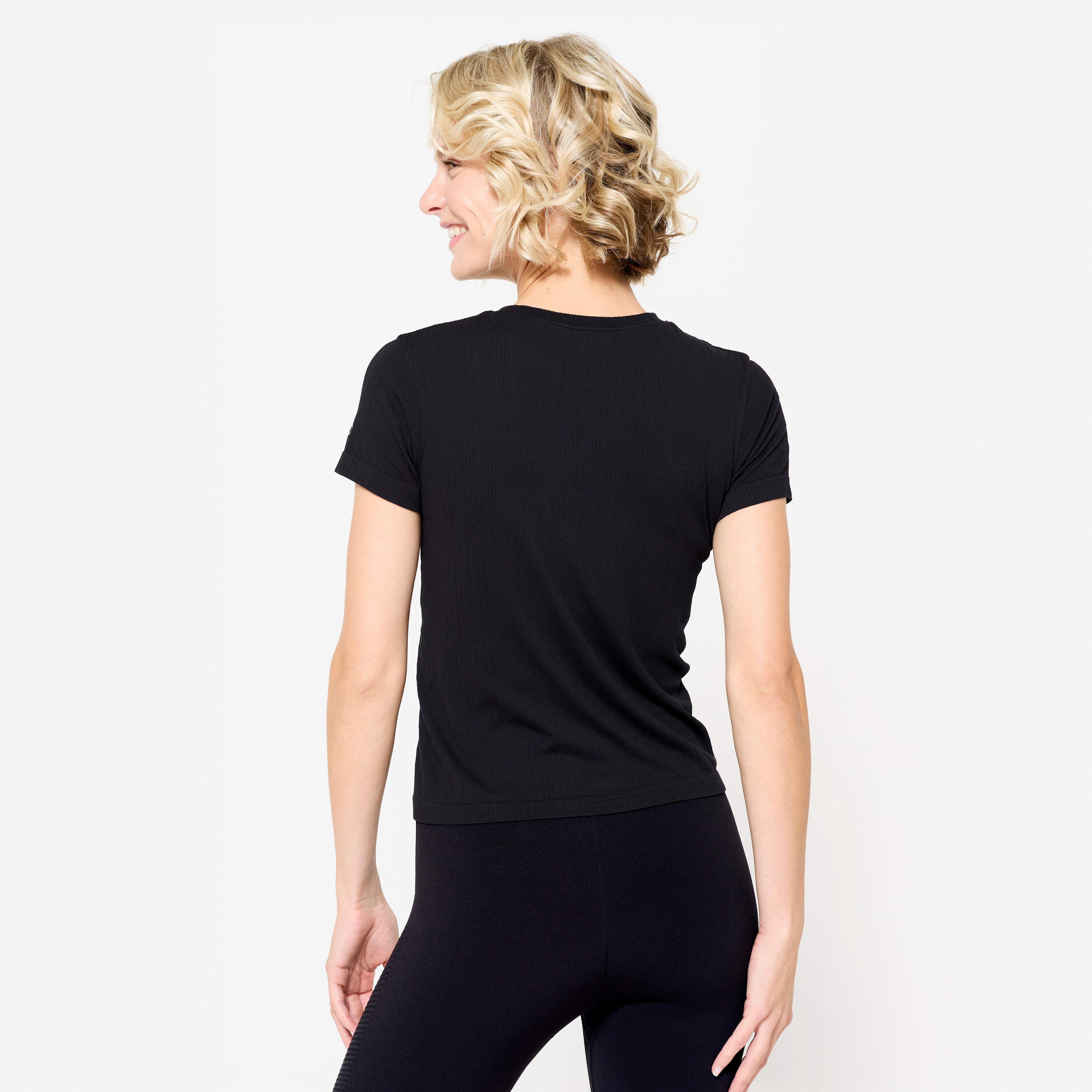 Women's breathable short-sleeved T-shirt, black