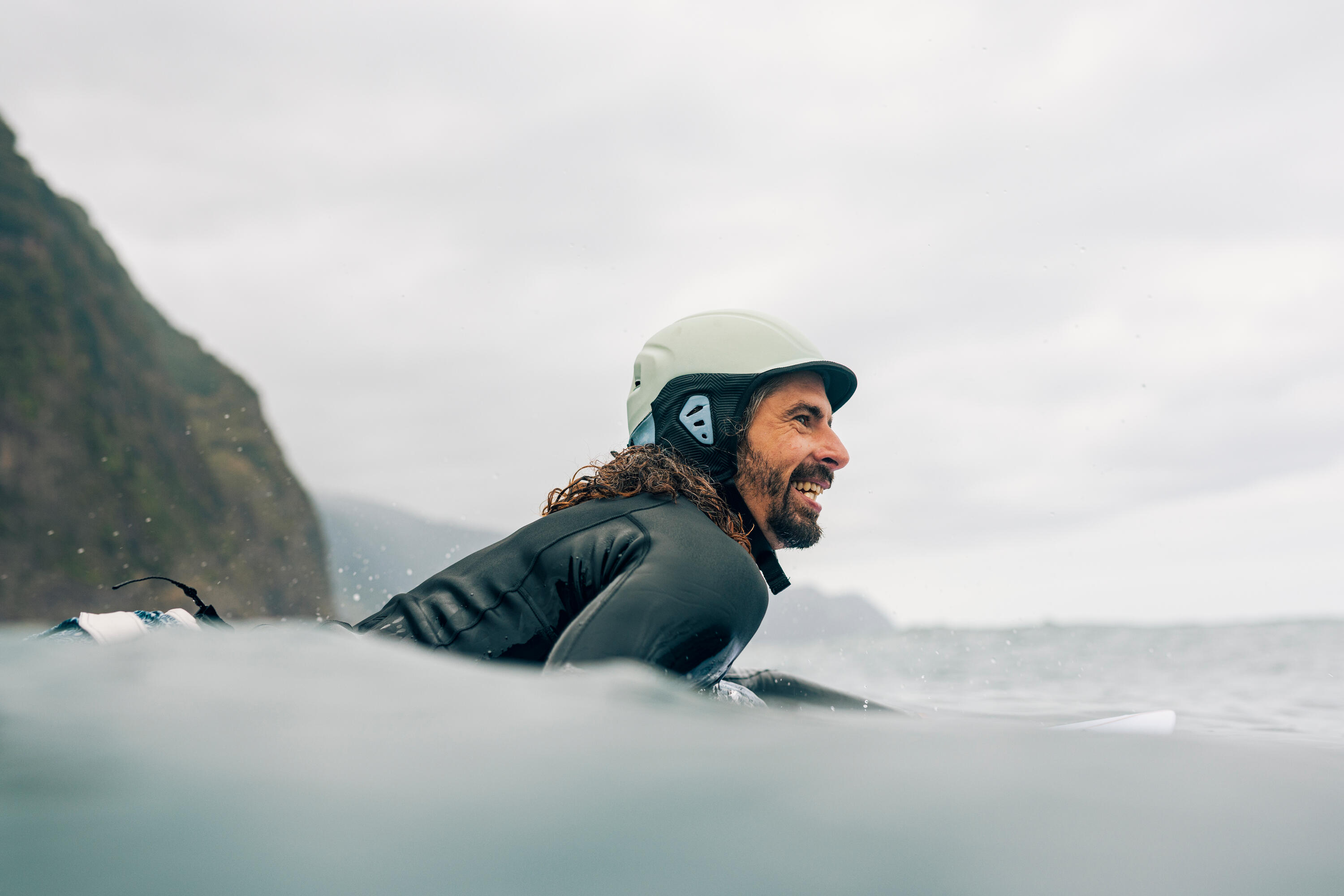 Capacete para a prática de surf, azul céu 6/12