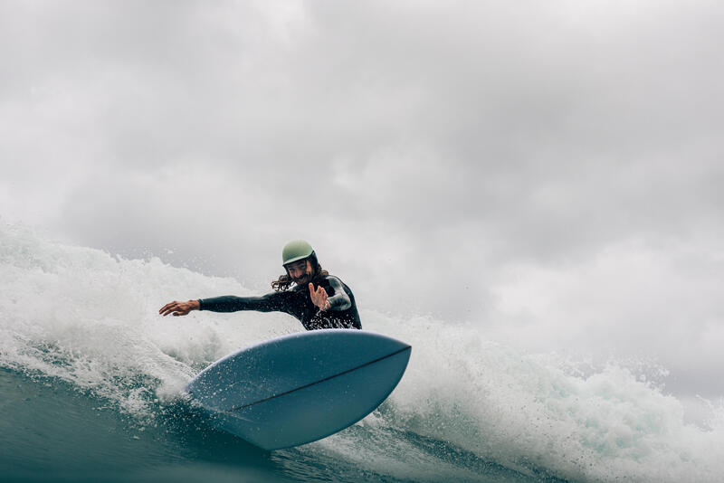 Comment choisir son casque de surf ?