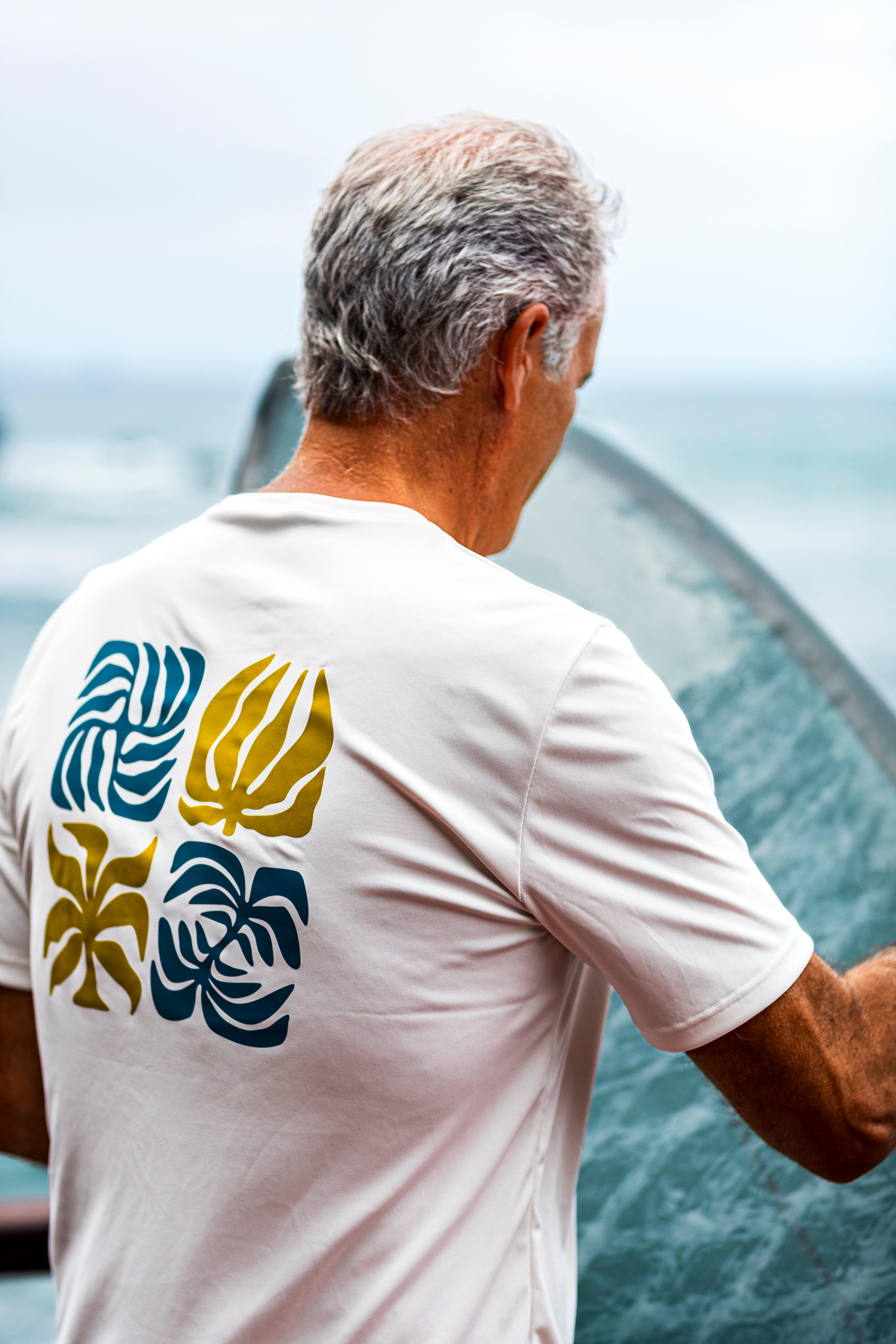 Men's Short-Sleeved UPF50+ Surfing Rash Guard - OLAIAN
