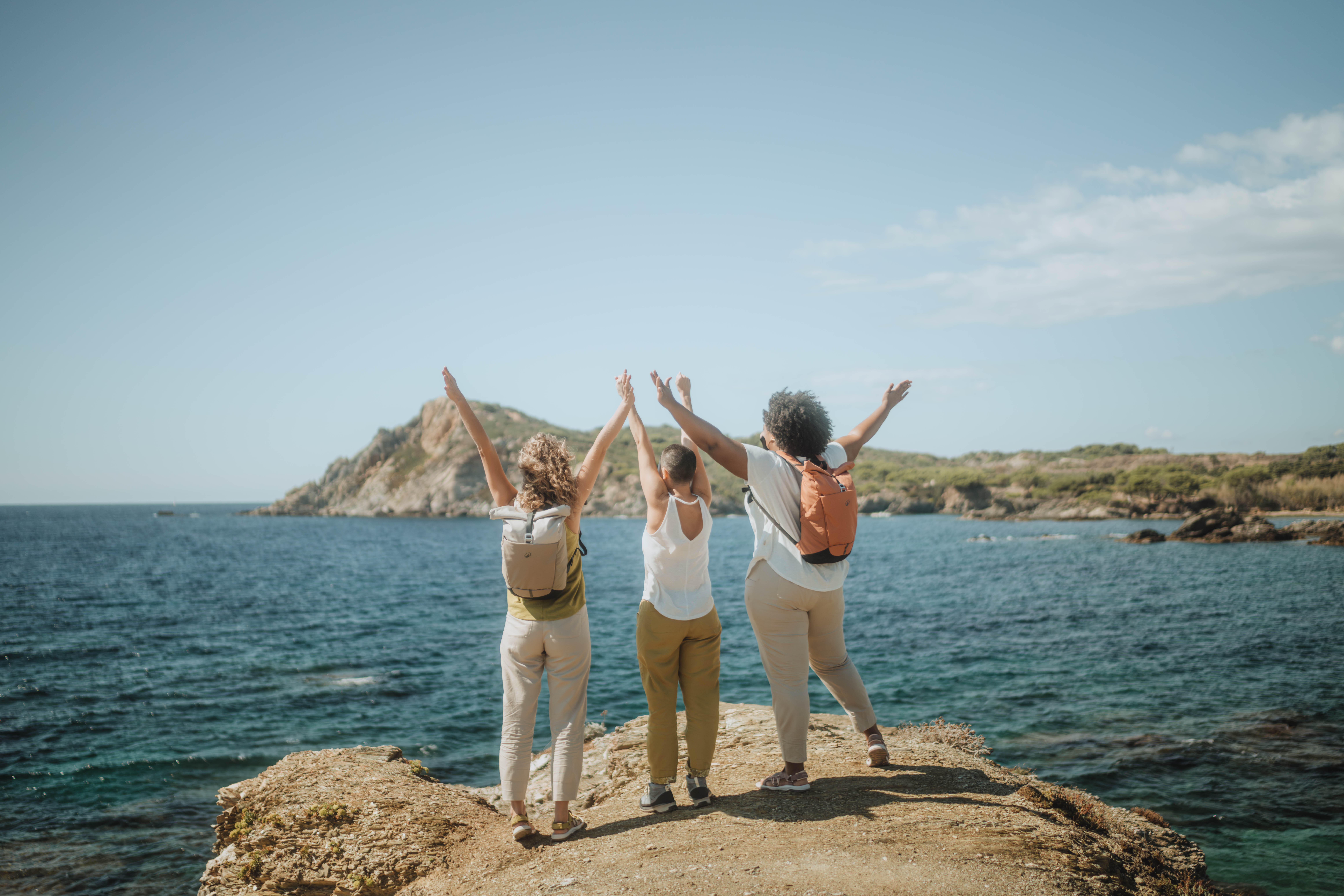 Hiking Backpack 16 L + 4 L, NH500 Escape Rolltop - QUECHUA