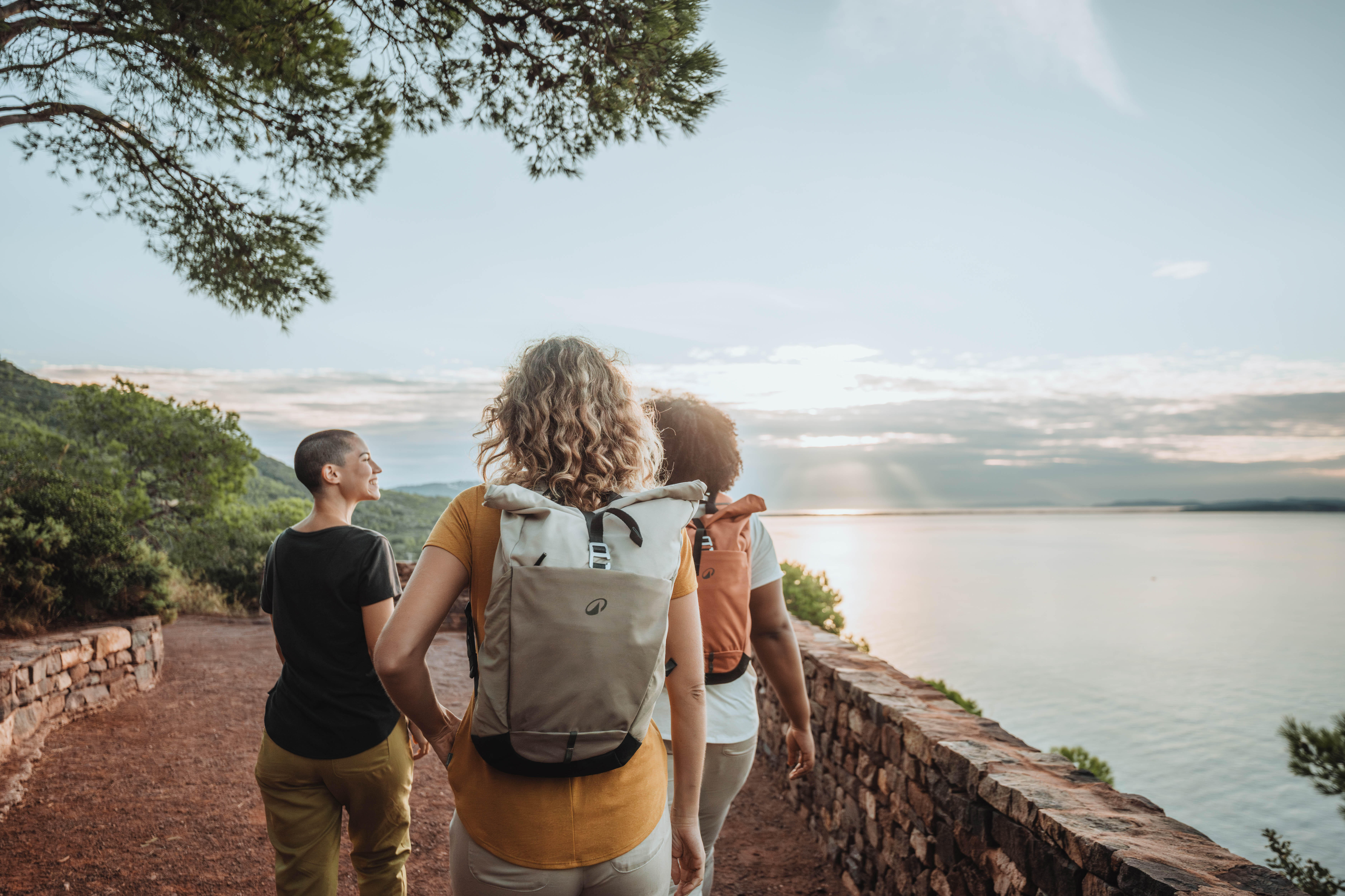 Hiking Backpack 16 L + 4 L, NH500 Escape Rolltop - QUECHUA