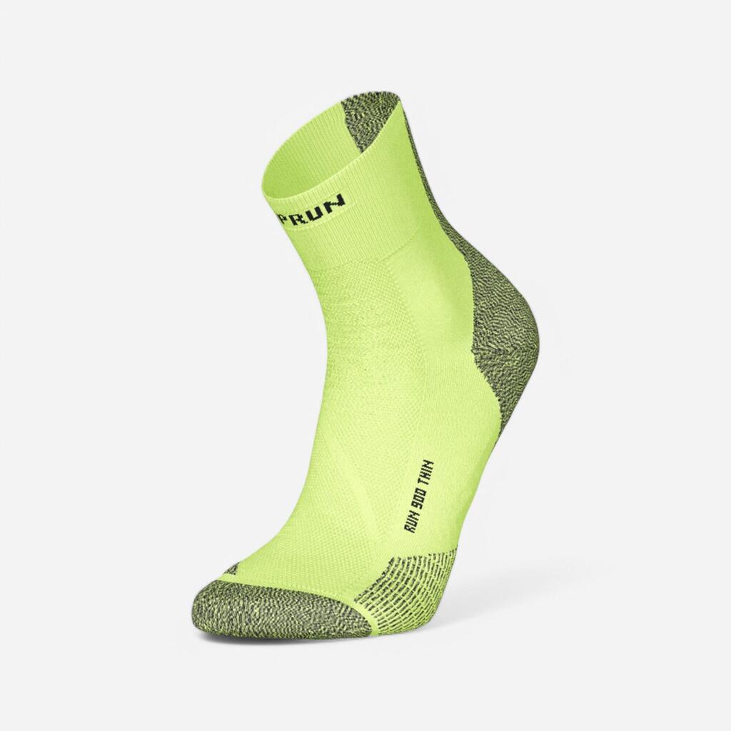 Calcetines de running delgados de altura media verdes Kiprun Run 900