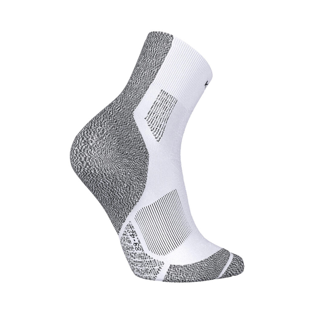 Chaussettes de running KIPRUN run900 fines mid blanches