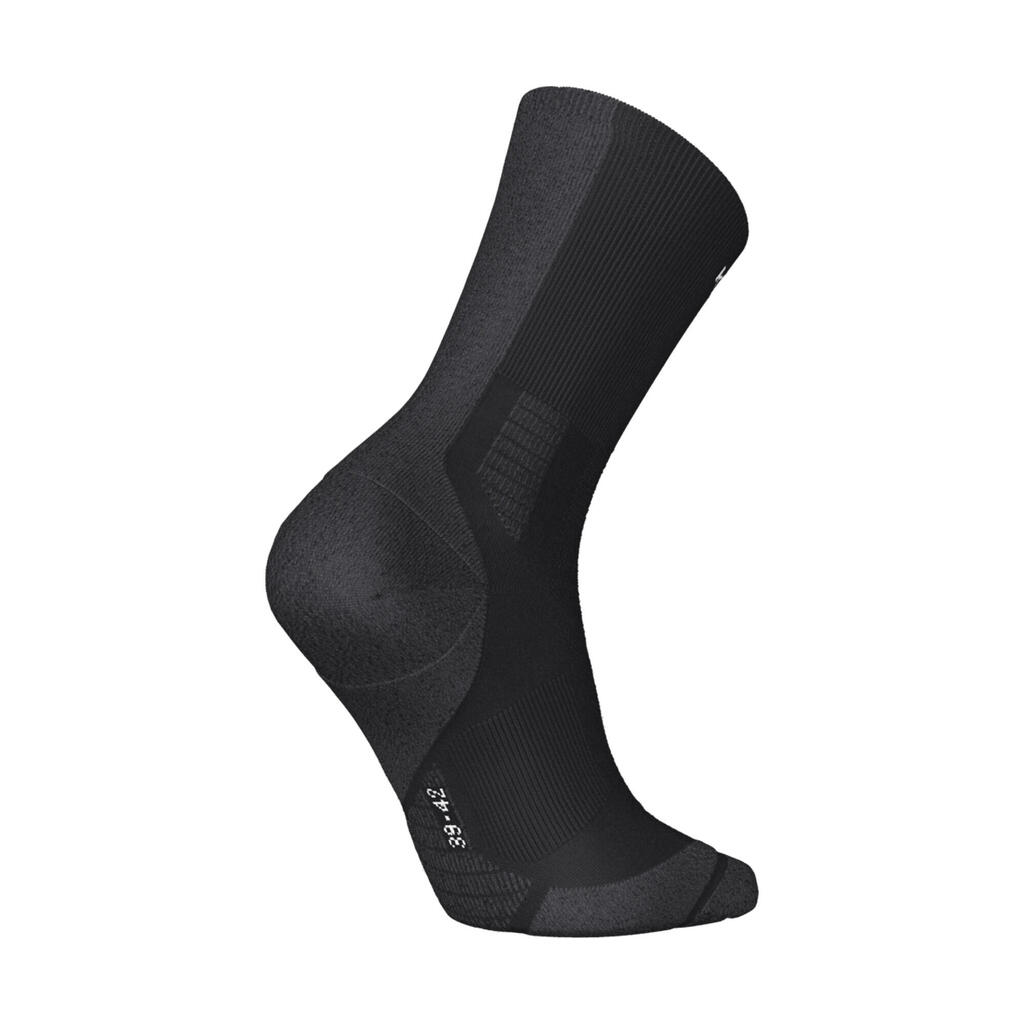 Chaussettes de running KIPRUN run900 fines mi-mollet noires