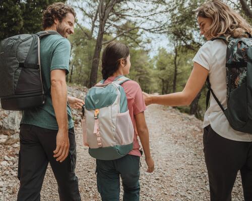 Quoi prendre dans son sac à dos de randonnée avec un pré-ado - titre