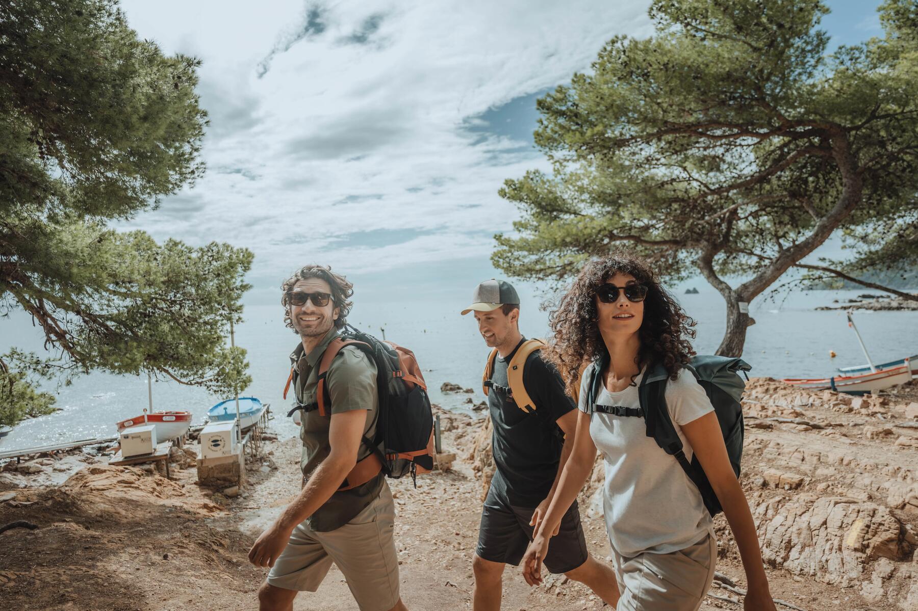 Îmbrăcămintea pentru drumeții în funcție de anotimp