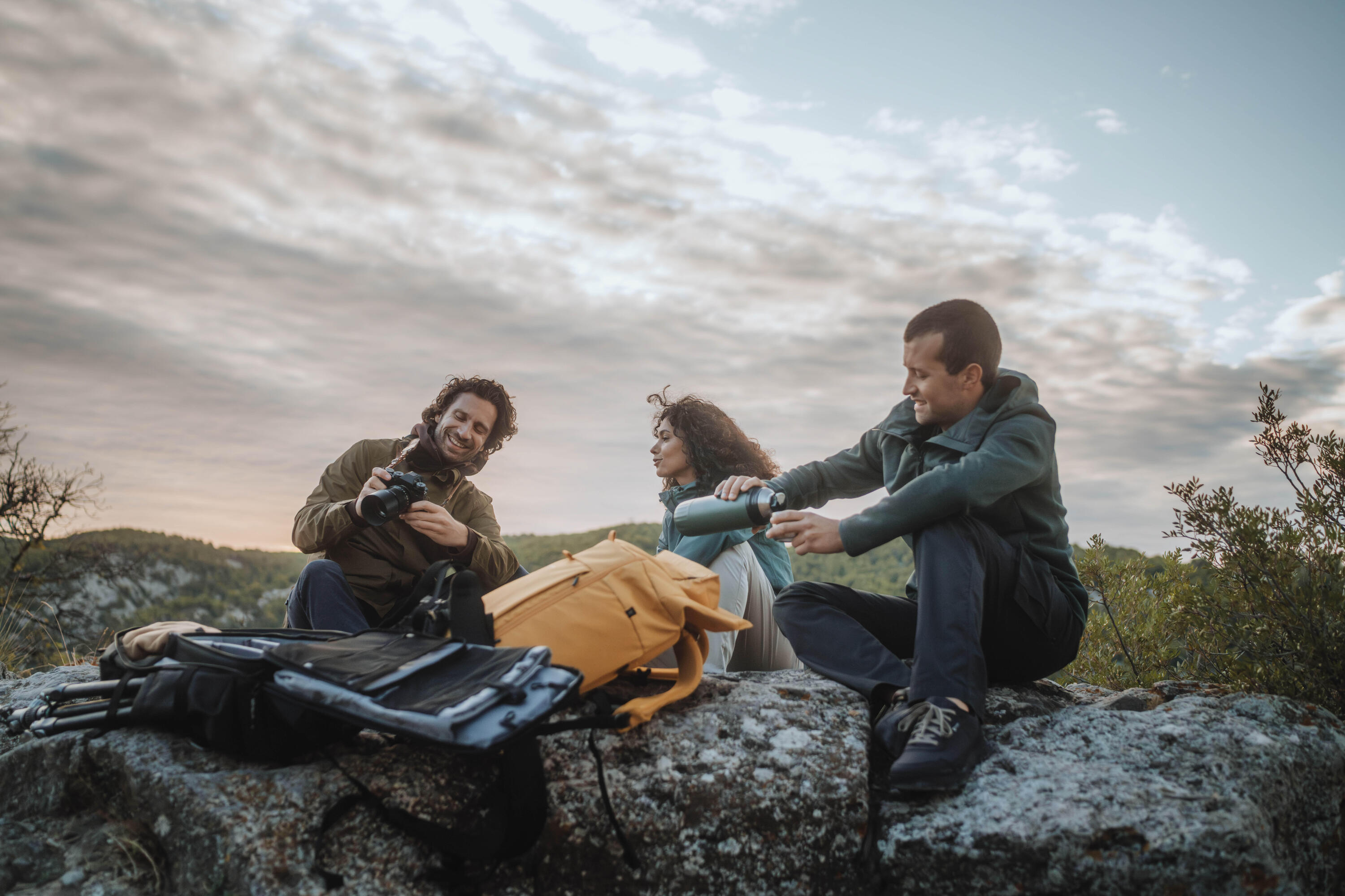 Wanderschuhe Herren wasserdicht – NH100 WP grau 9/10