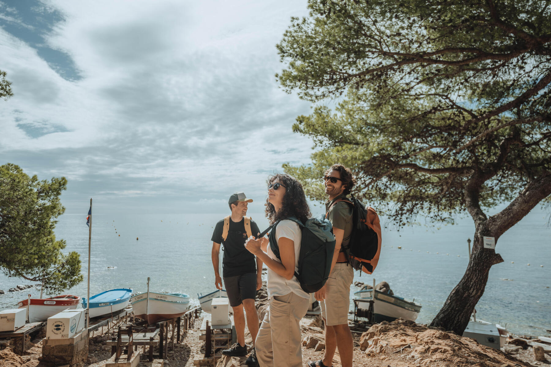 CUM ALEGEM ÎNCĂLȚĂMINTEA POTRIVITĂ PENTRU DRUMEȚIE SAU TREKKING?