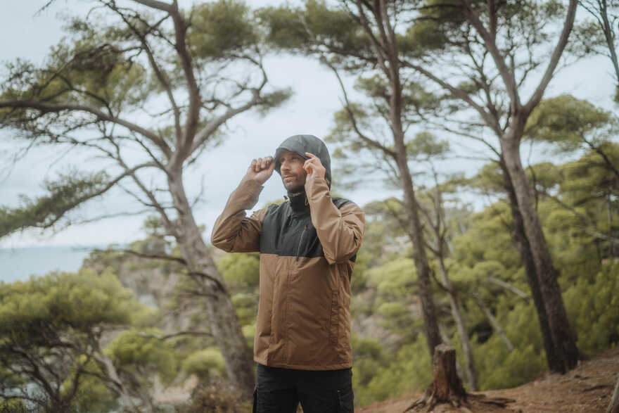 Siva muška vodootporna jakna za planinarenje NH500